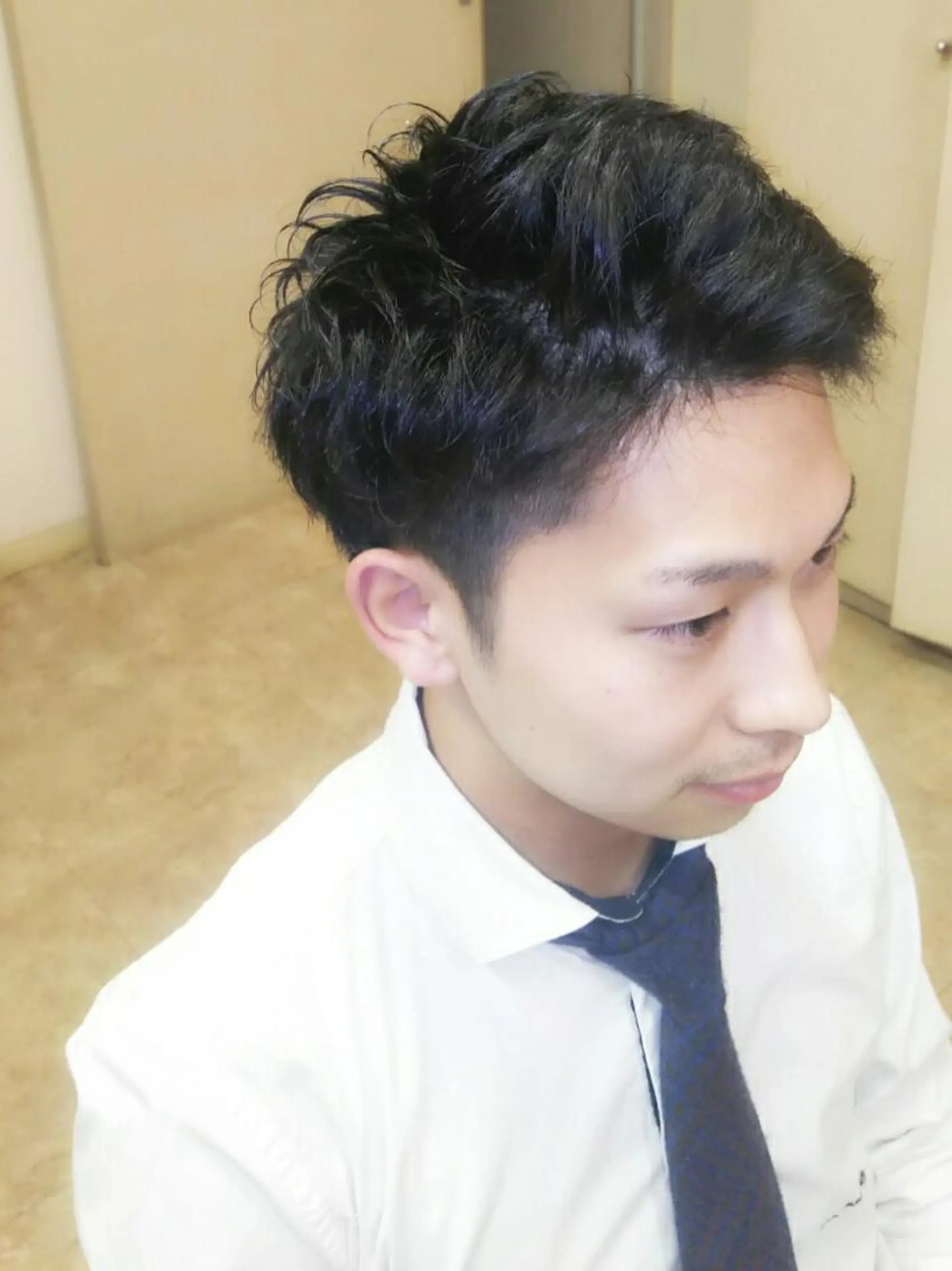 メンズ アップバング 脇田 雄大のヘアスタイル