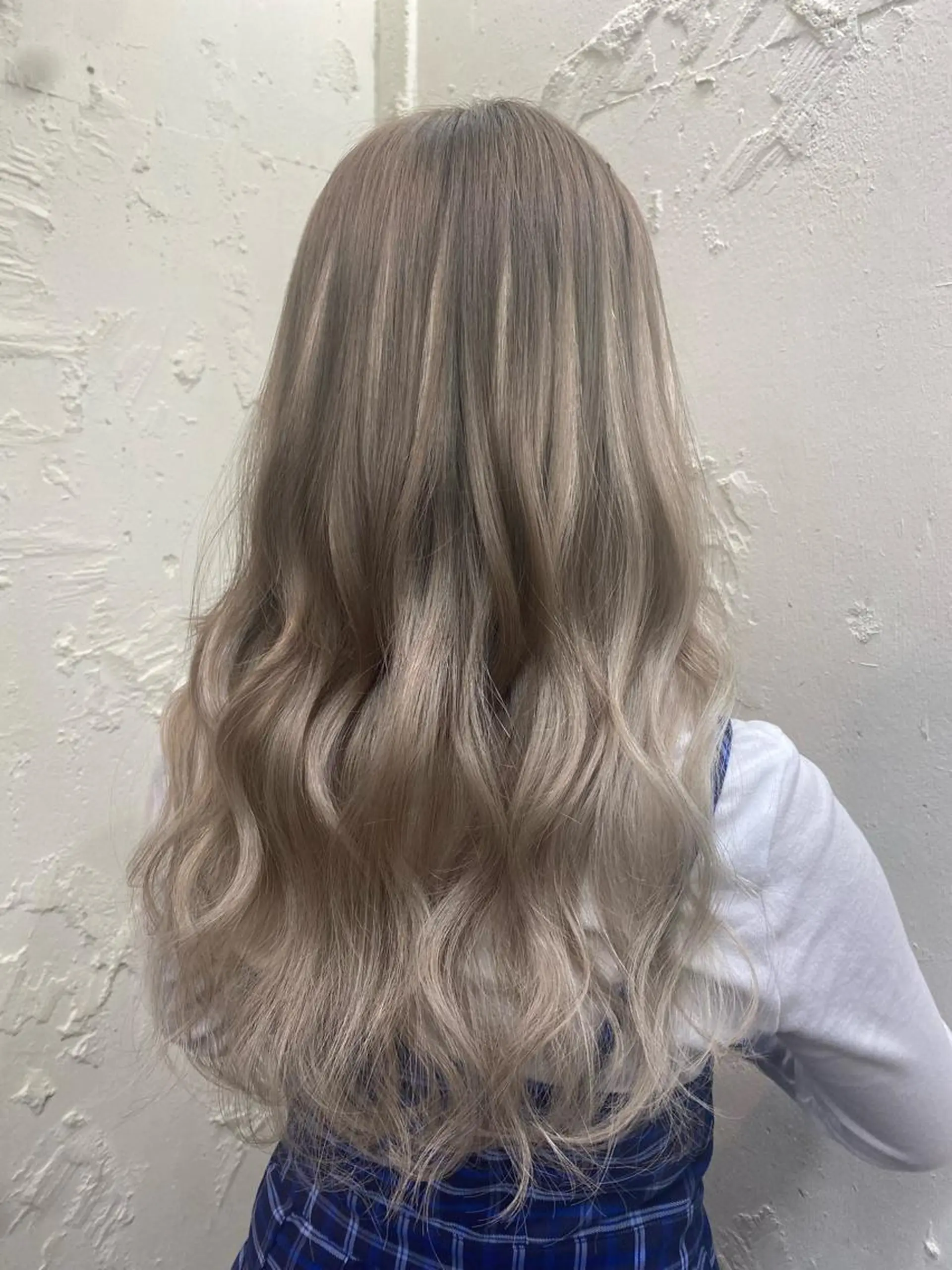 ミディアム Fi-Ne 八戸のヘアスタイル