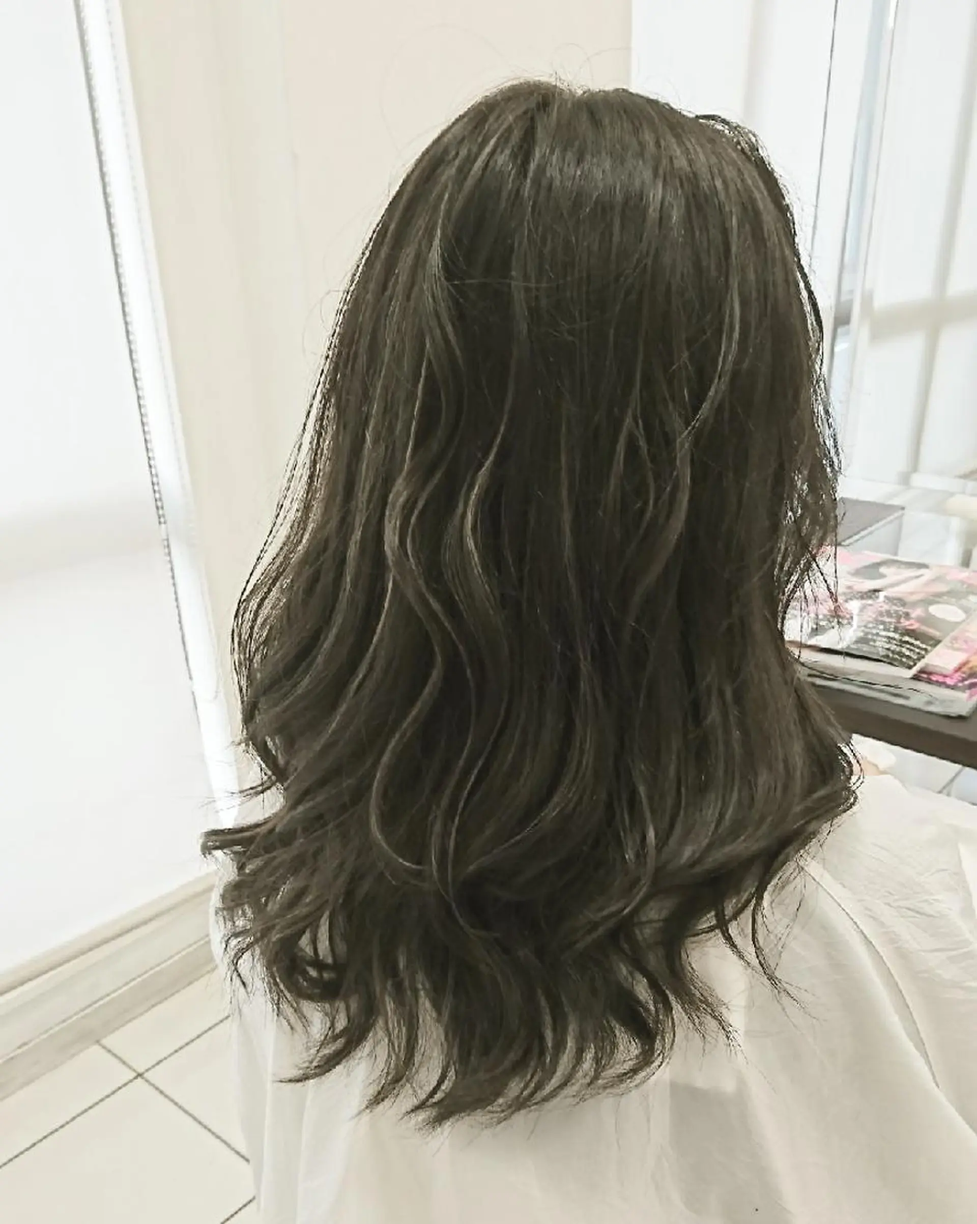 ロング カラー グレージュ ハイライトカラー 外国人風カラー ハイライト 💎大人ハイライト 💎上杉一也💎のヘアスタイル
