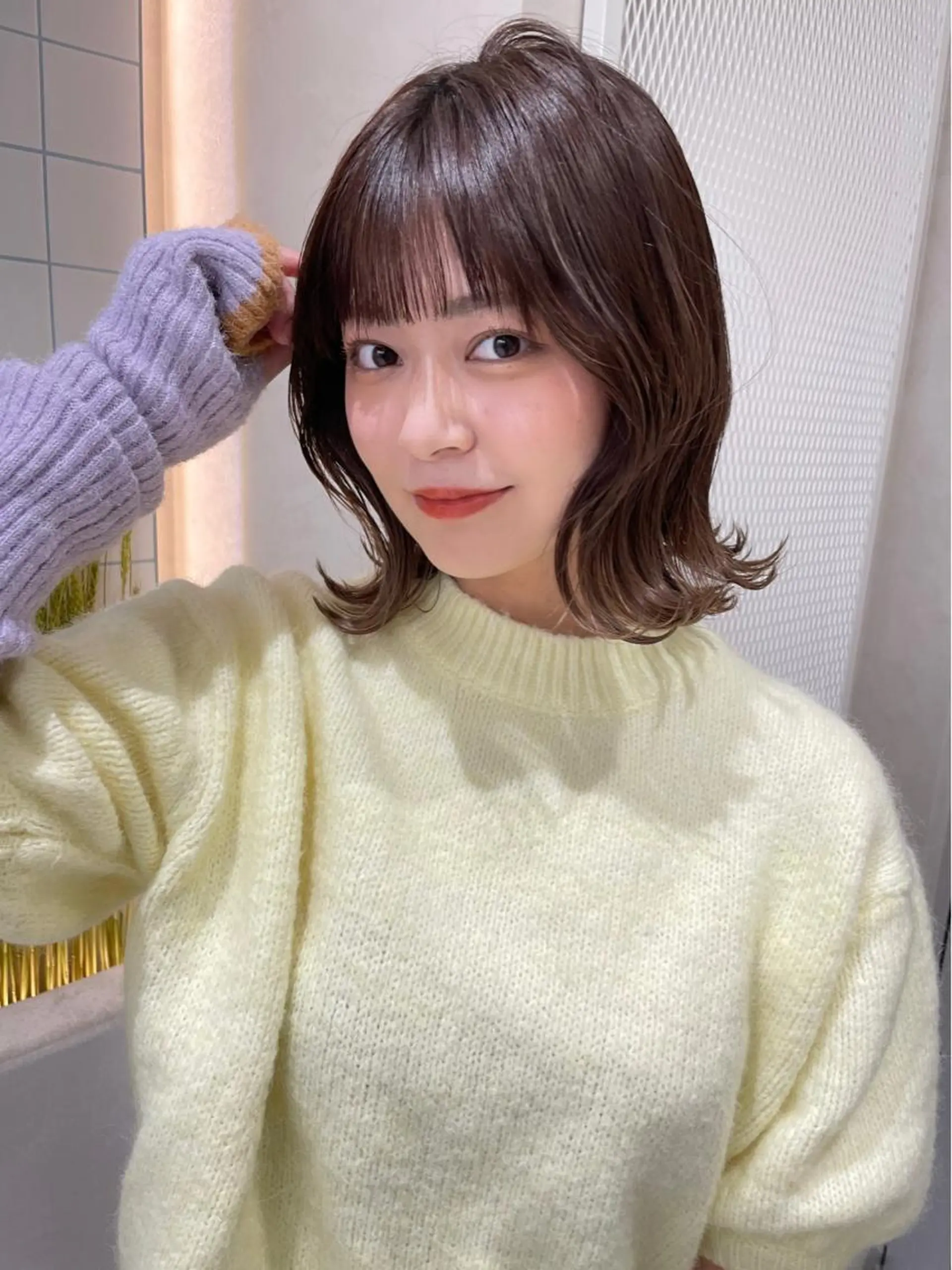 ミディアム 韓国風カラー エクステ 顔周りカット 髪質改善 韓国風ヘア カット ヘアカラー トリートメント Lond  lea 🦋ayana🦋のヘアスタイル