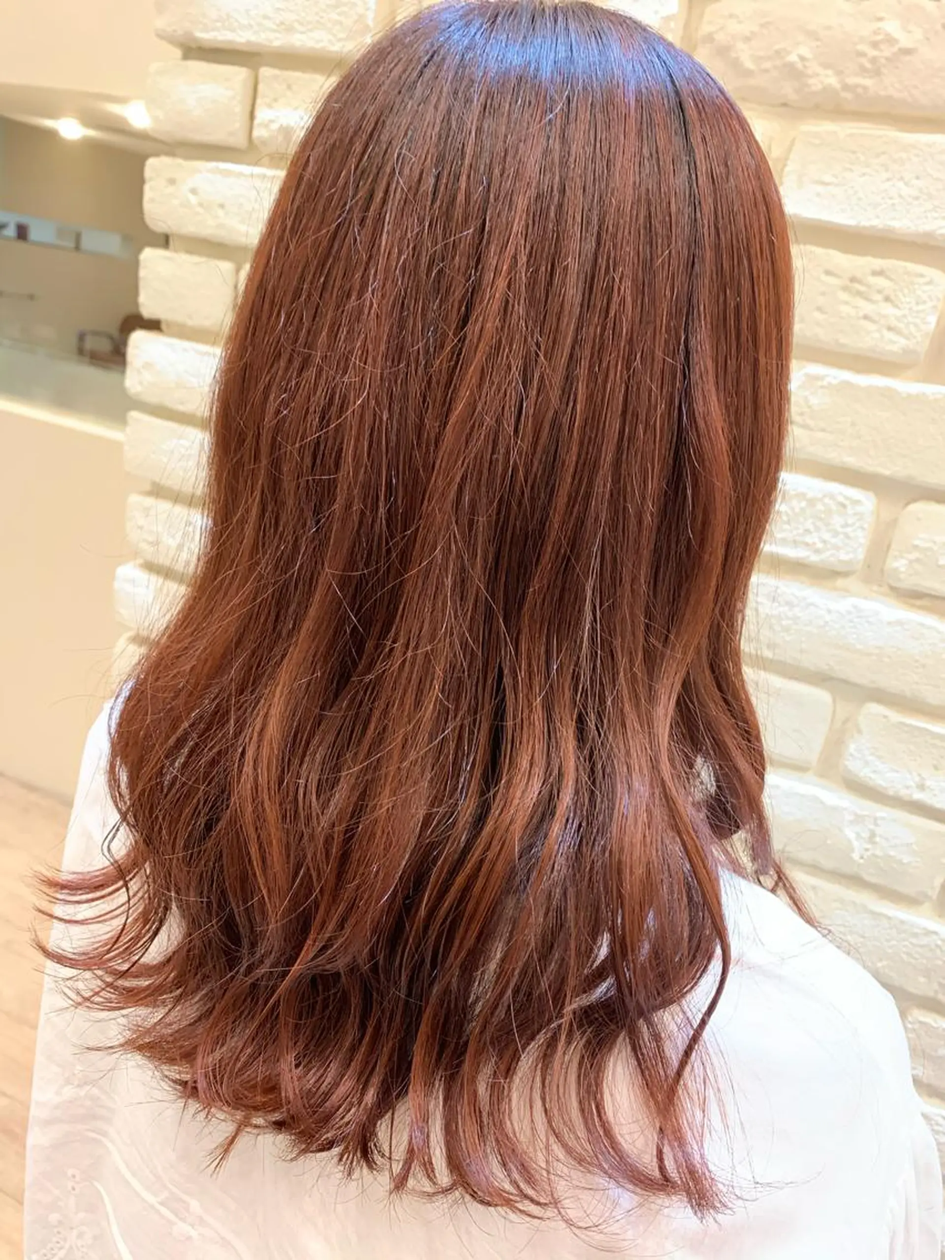 セミロング カラー オレンジ 小畑 杏実のヘアスタイル