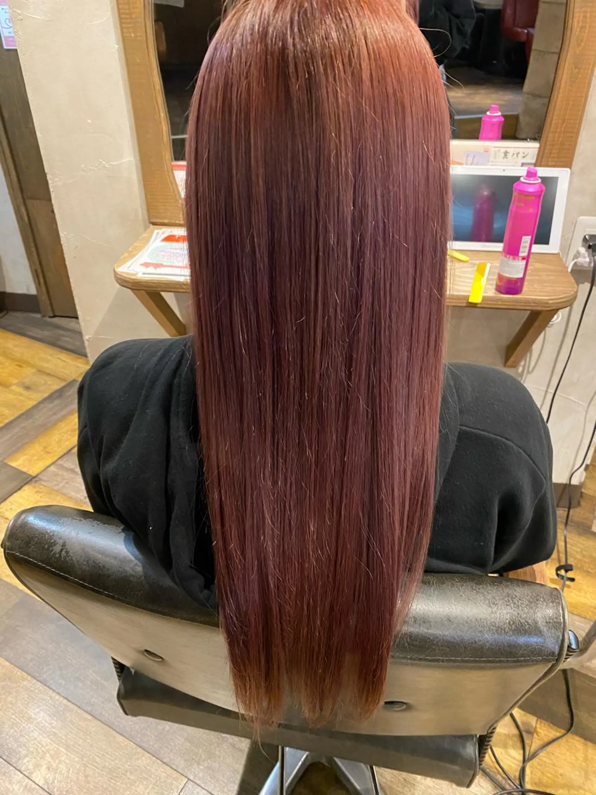 ロング カラー カシス ピンクカラー 🫧縮毛矯正特化🫧 クシビキマユノ🐣のヘアスタイル