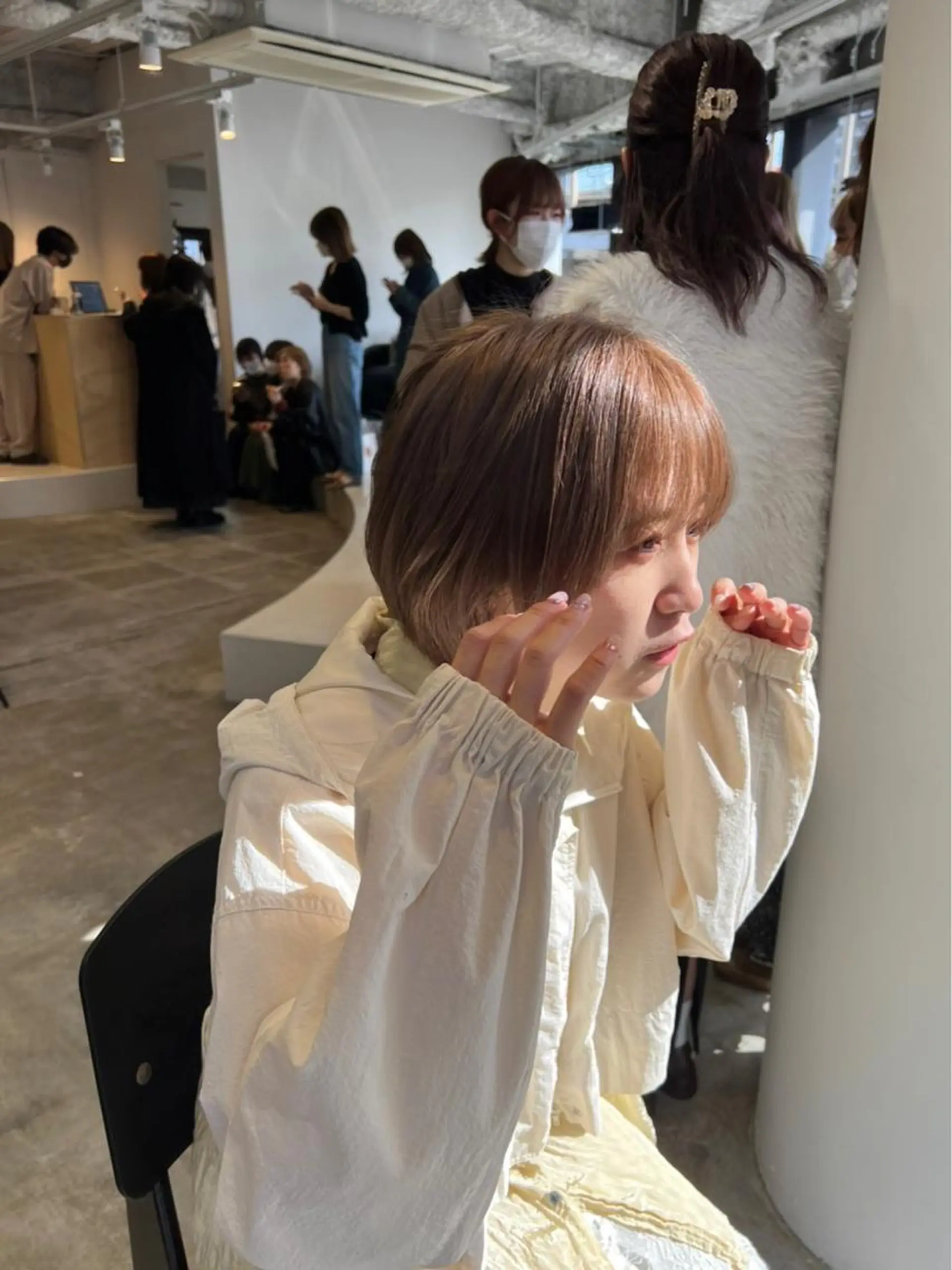 ショート カラー ヘアカラー 佐藤 永夏のヘアスタイル