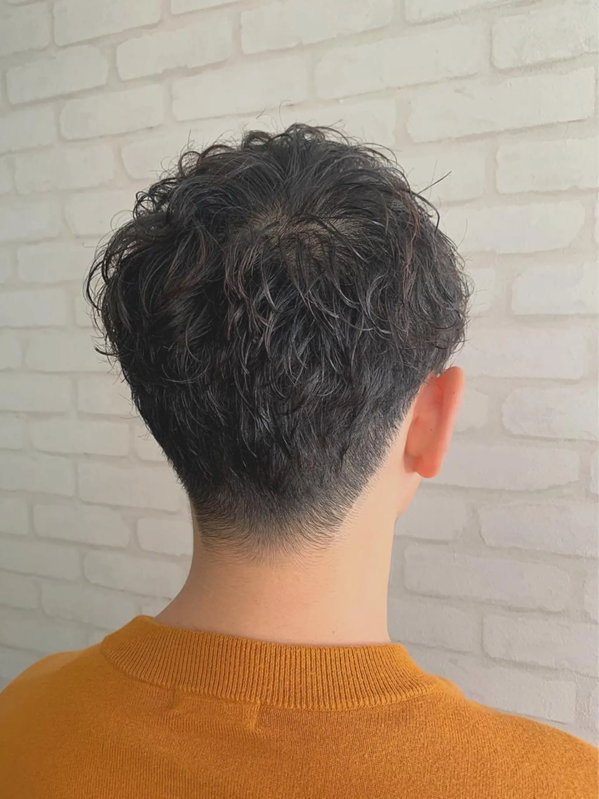 ショート パーマ メンズ マッシュ メンズパーマ 刈り上げ くせ毛 TELA HAIR牛久店所属・透明感カラー✨ 吉田大樹のヘアスタイル