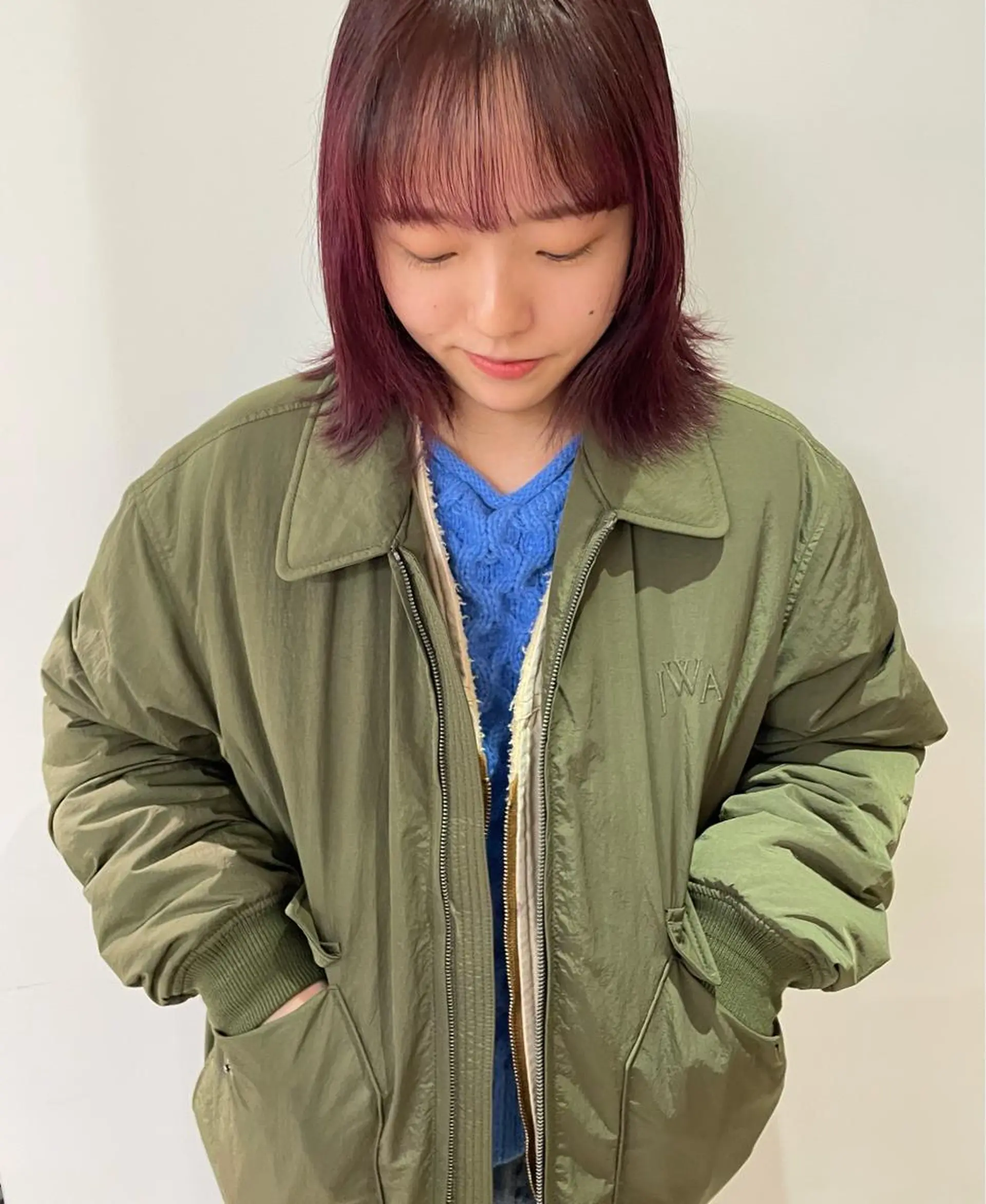 ミディアム カラー ブリーチ ブラウンカラー ケアブリーチ デザインカラー ダブルカラー ヘアカラー トリートメント MIU/ルーツカラー ボブ/顔周りレイヤーのヘアスタイル