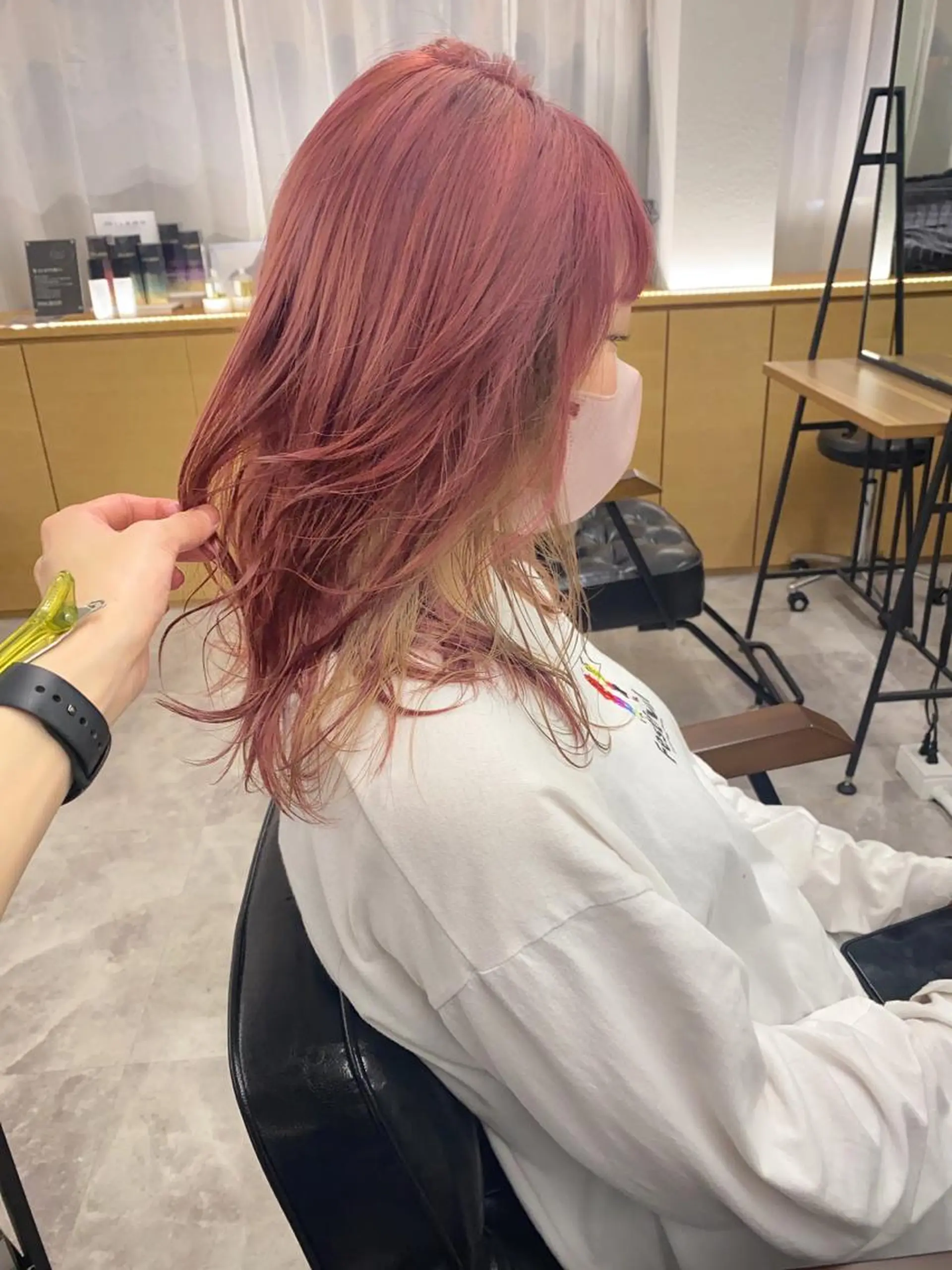 カラー ベージュカラー ブロンド ブロンドベージュ ピンクカラー ヘアカラー 山﨑 大暉/ダブルカラー✨のヘアスタイル
