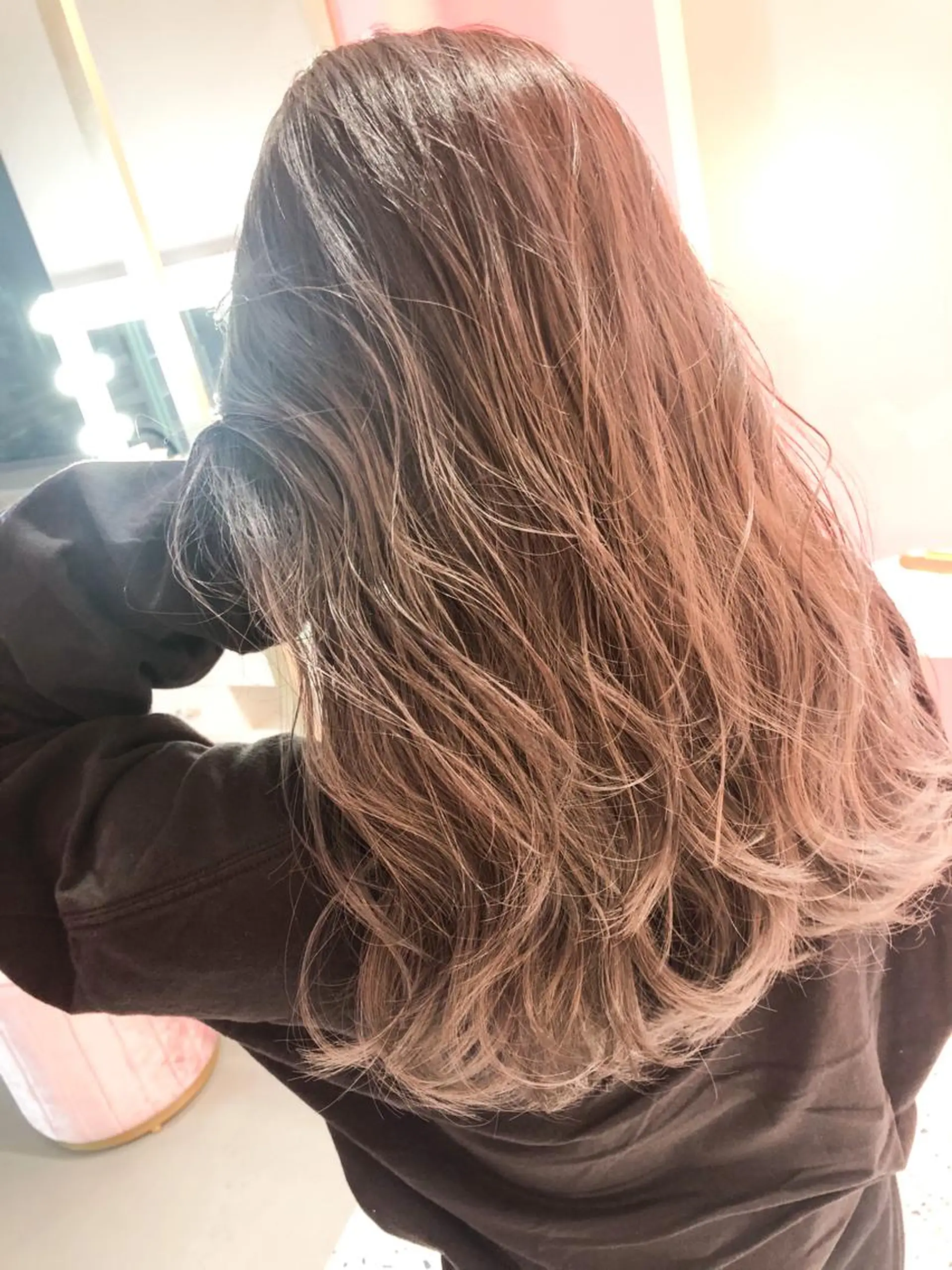 セミロング MORE所属・MORE栄 野田航生のヘアスタイル