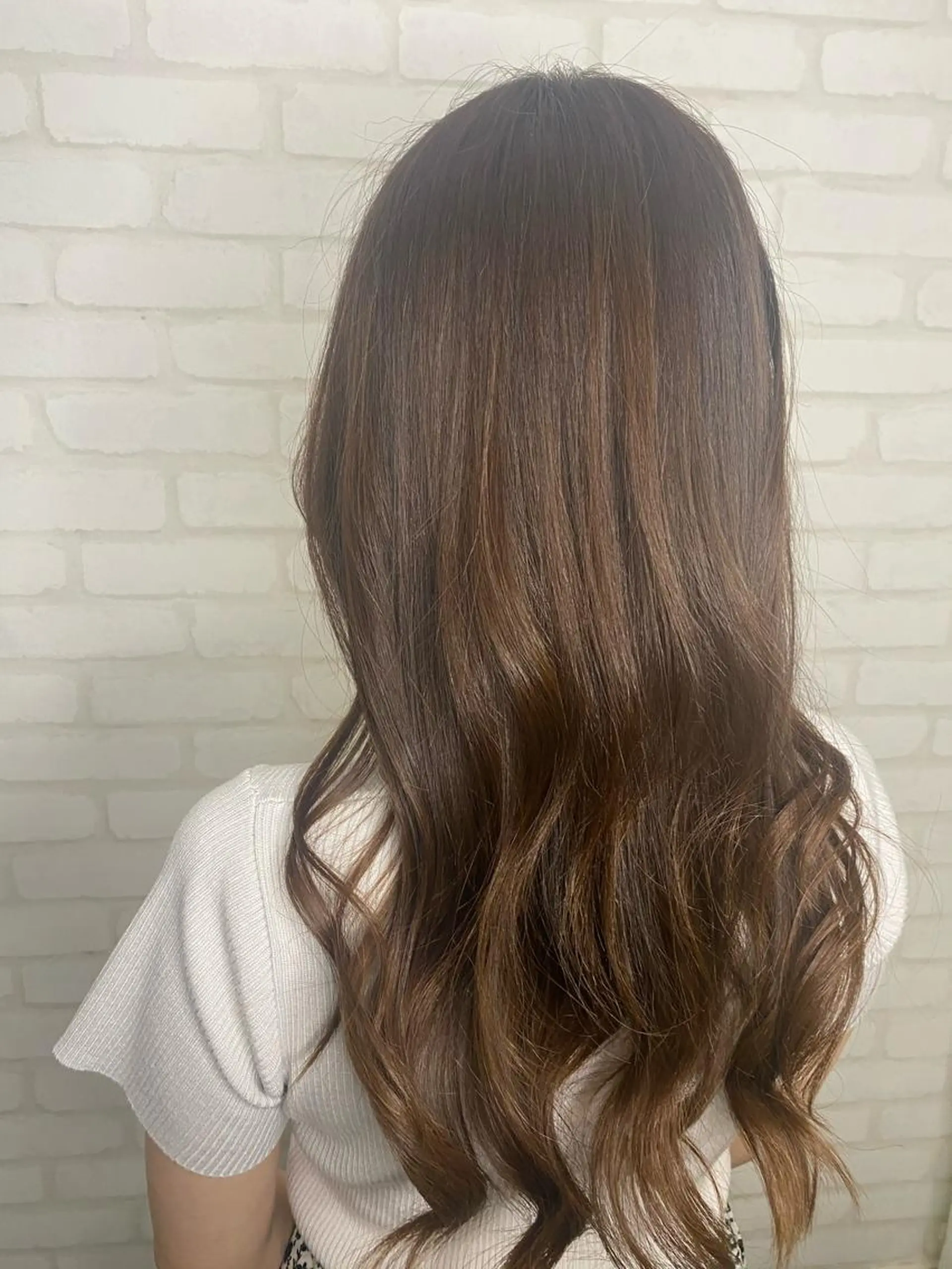 ロング カラー ブリーチ ブリーチなしカラー 🫧縮毛矯正特化🫧 クシビキマユノ🐣のヘアスタイル