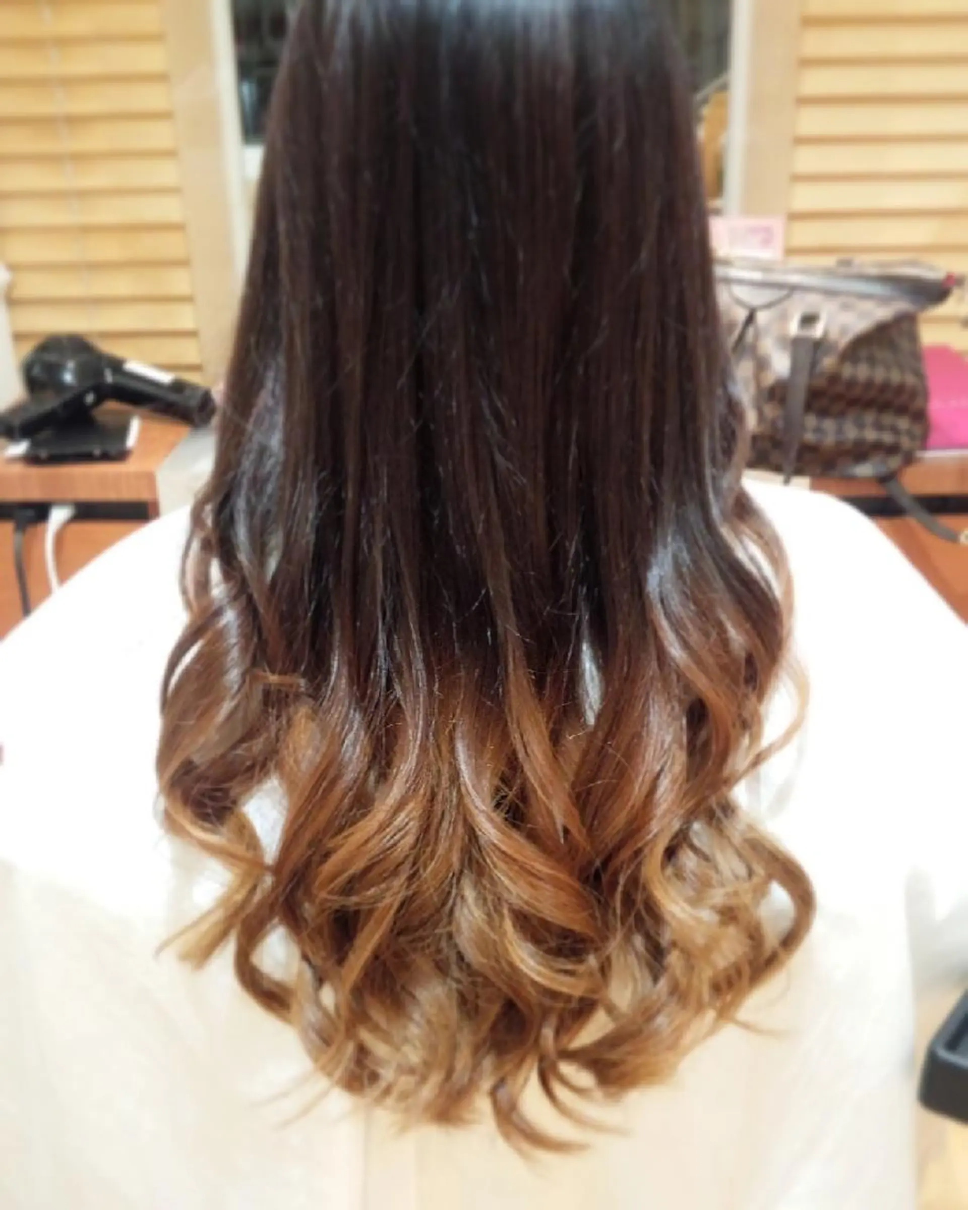 ロング セミロング カラー EARTH 池田 雄太のヘアスタイル