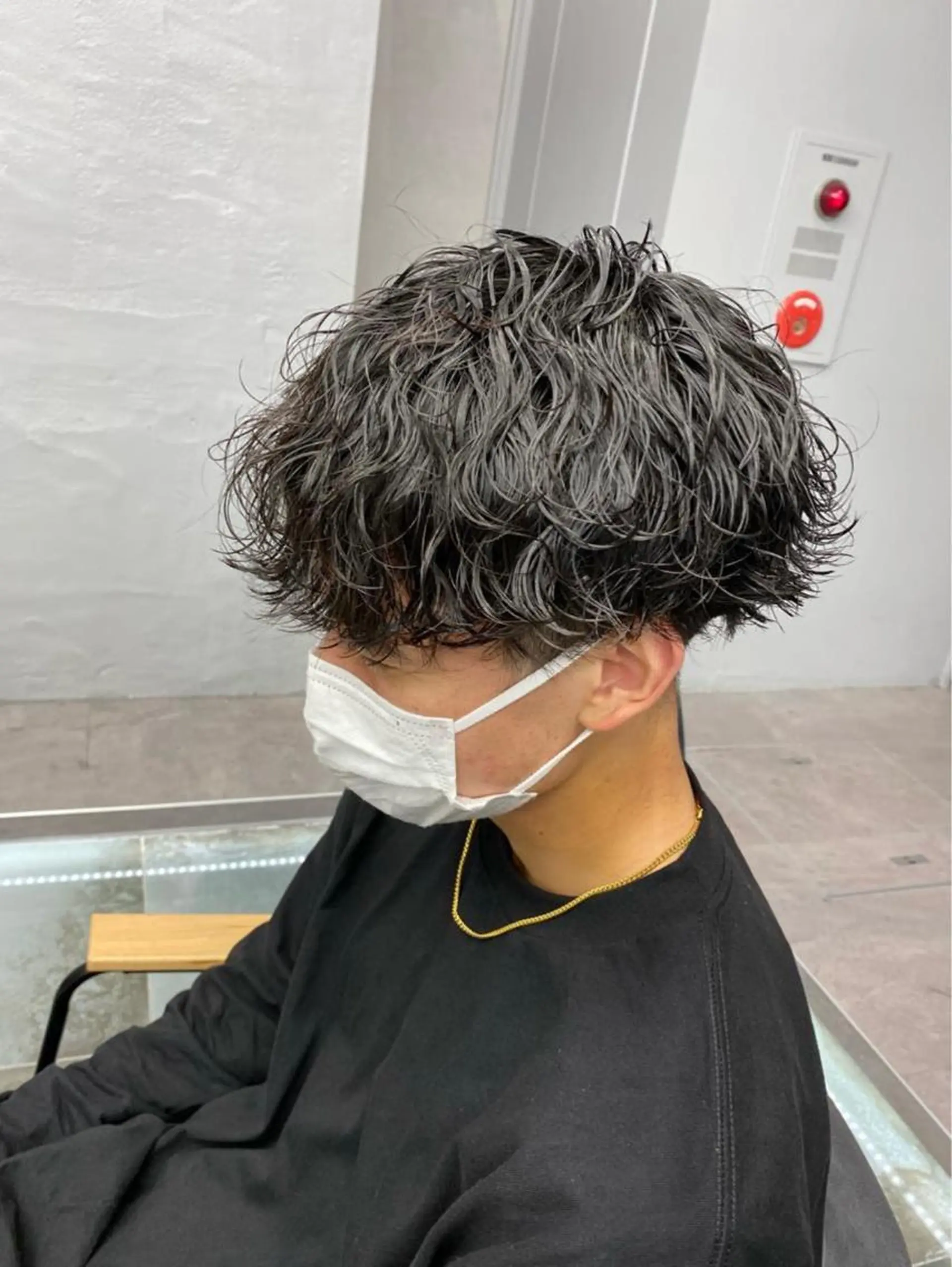 ミディアム カラー パーマ メンズ カット パーマ ダウンパーマ🇰🇷 毛流れパーマ【かな】のヘアスタイル