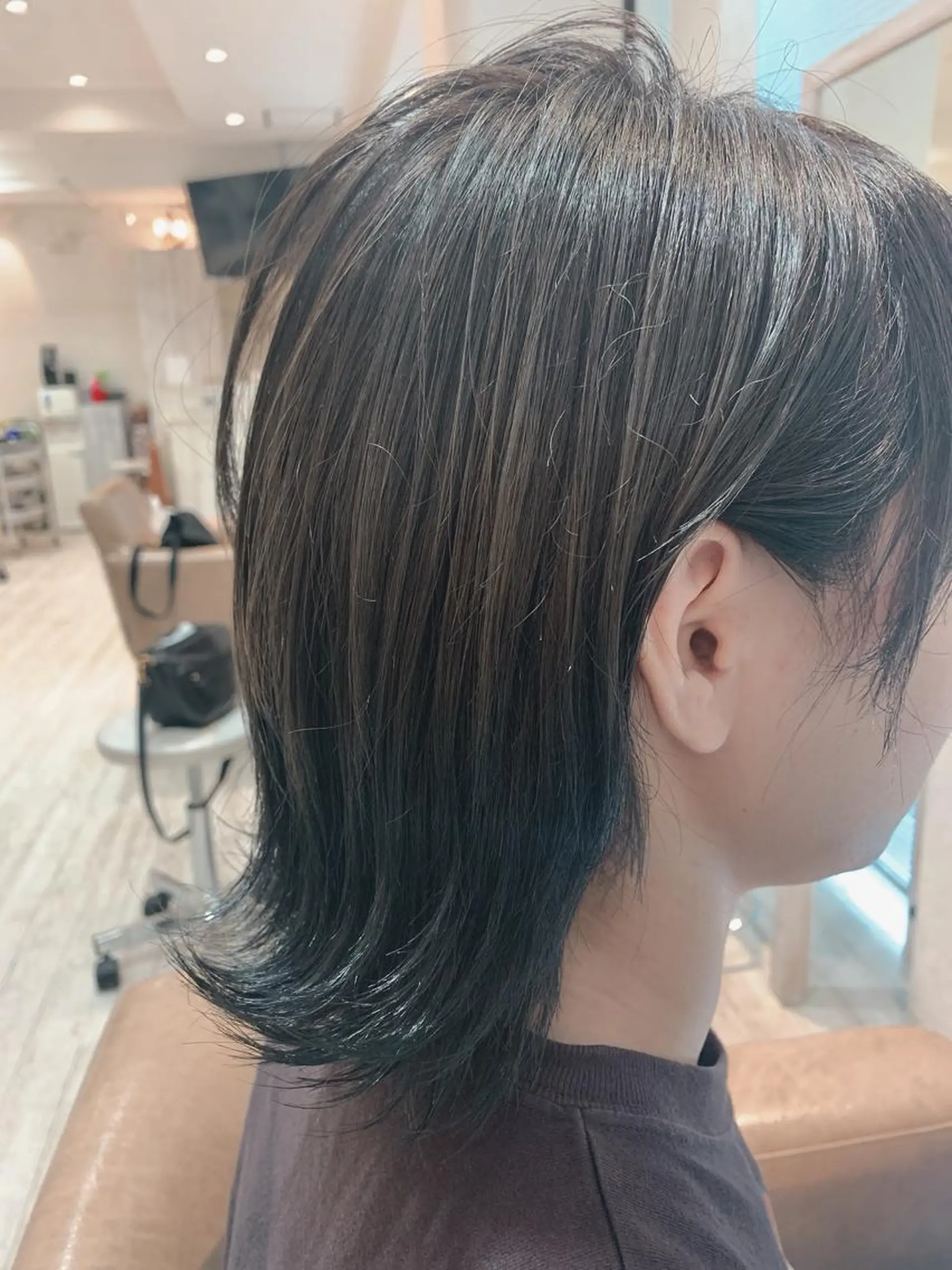 ショート カラー アッシュ ブリーチ ダークグリーン if所属・大崎if ほりはるかのヘアスタイル