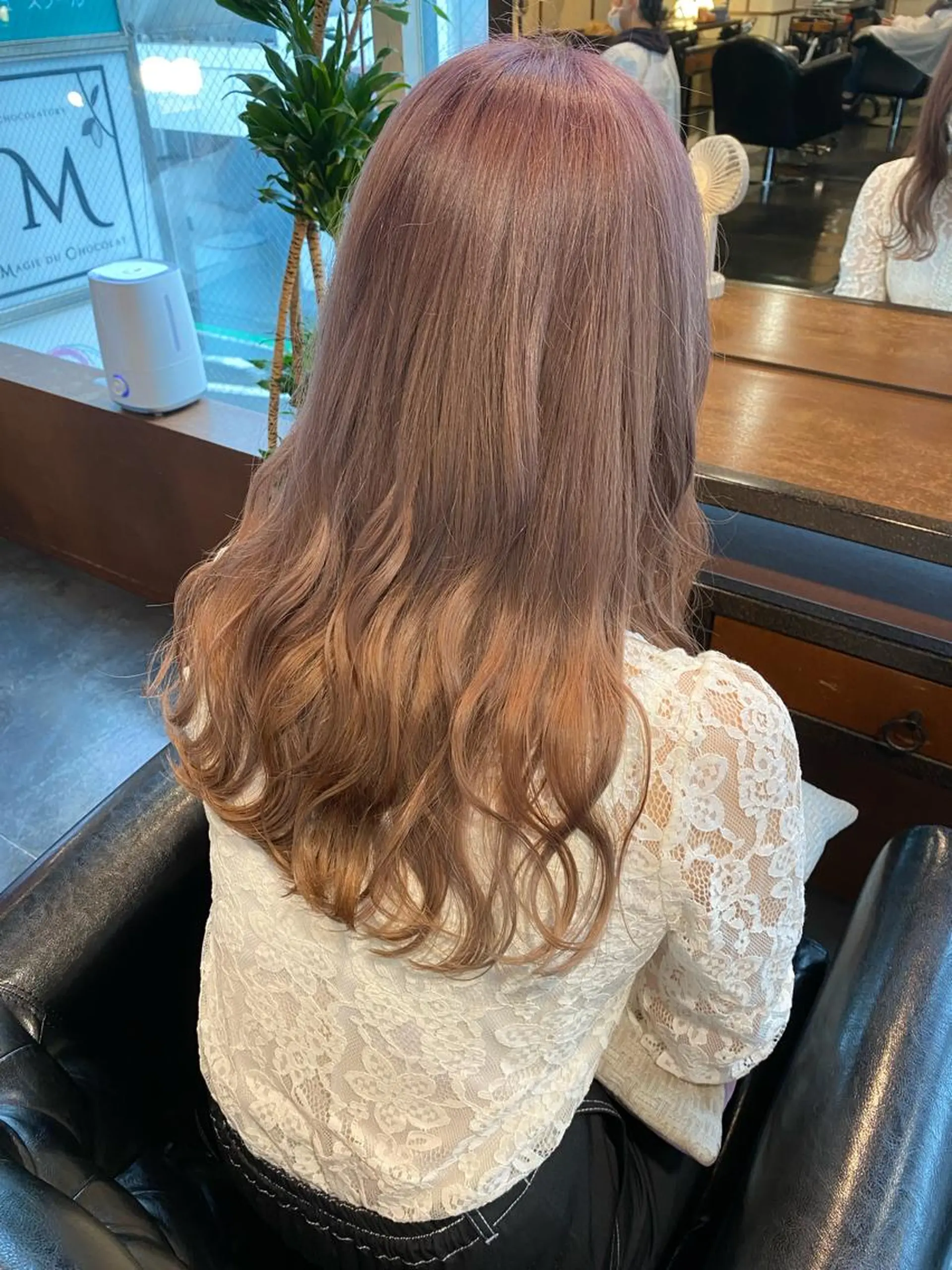 ロング ヘアカラー 白井 雅美のヘアスタイル