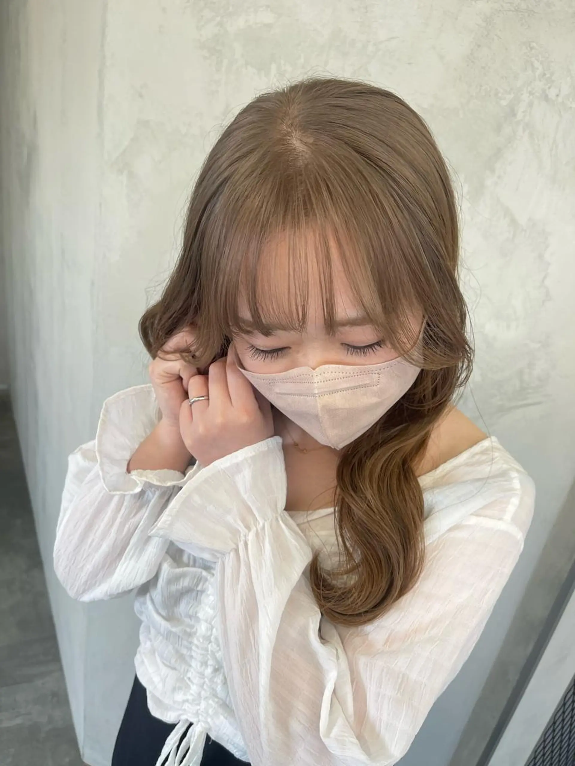 セミロング カラー ベージュカラー miyu🎀まつ毛 /耳つぼジュエリーのマツエク・マツパデザイン