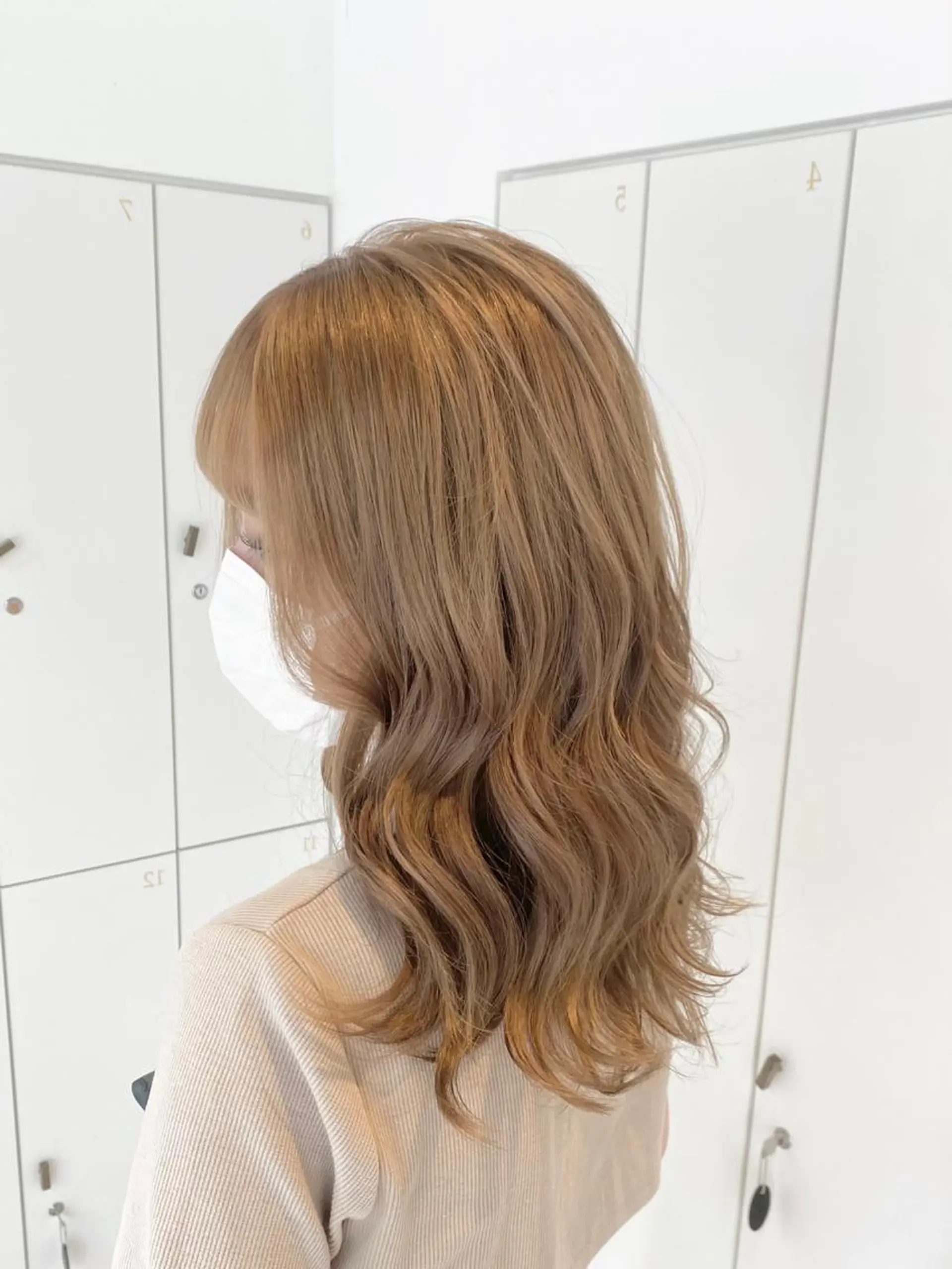 ロング カラー ベージュカラー ミルクティーベージュ motel所属・モデルや芸能人も通う ✨マンツーマンサロンのヘアスタイル