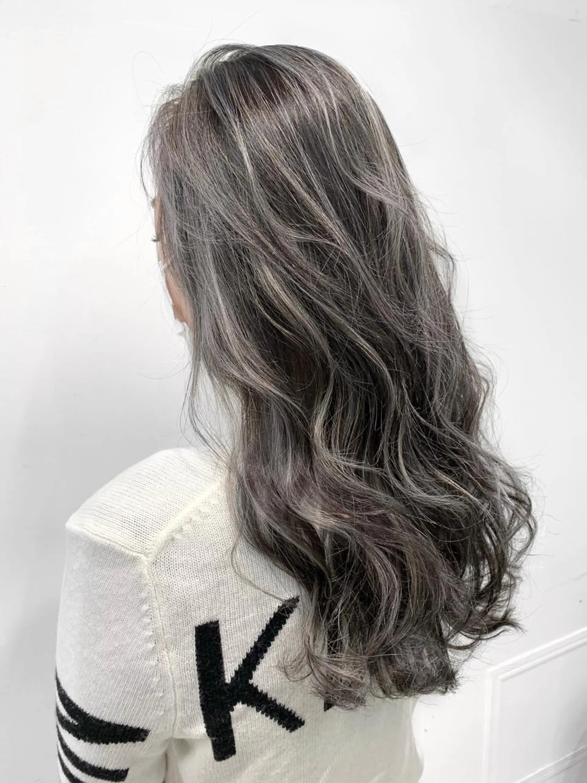 セミロング ハイライト カット ヘアカラー トリートメント ヘッドスパ 🌿海外Style・ KOHEIのヘアスタイル