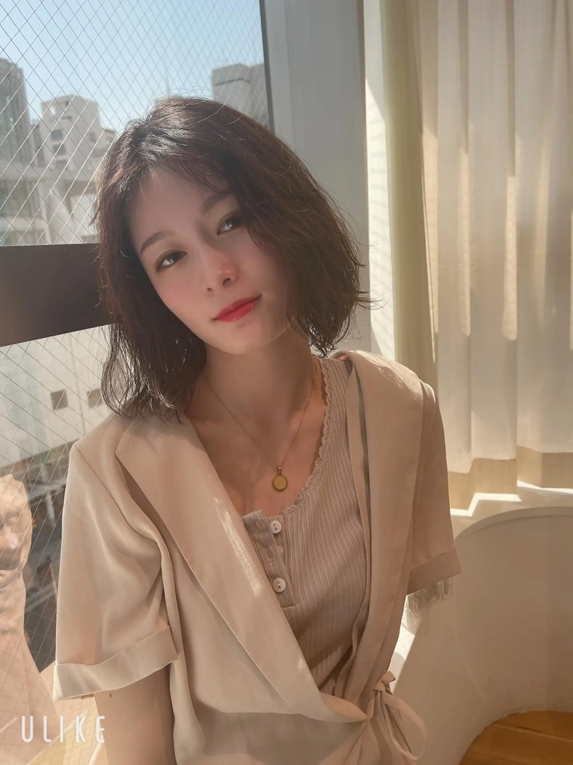 ミディアム 海外レイヤー 鯉渕のヘアスタイル