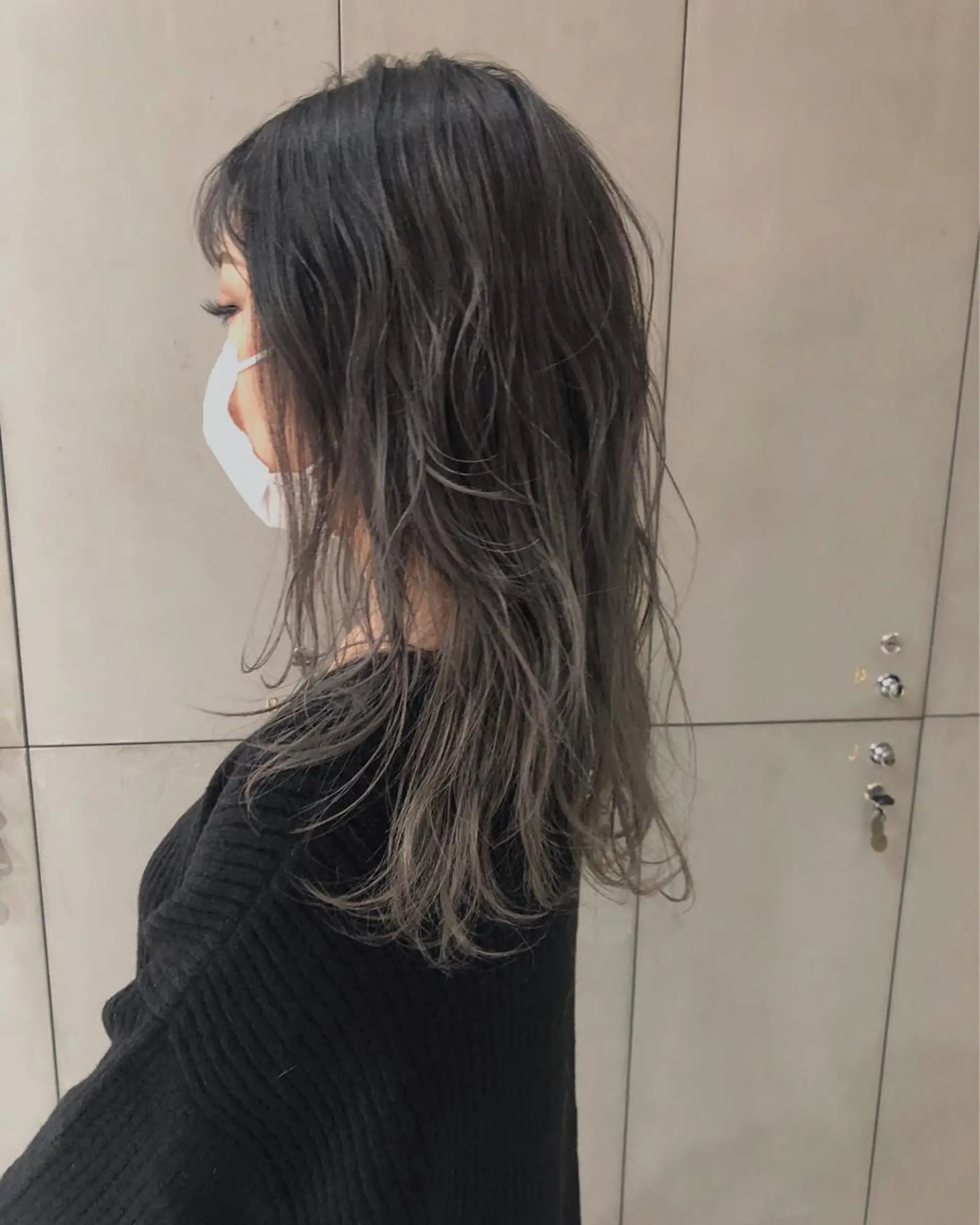 セミロング カラー グラデーションカラー 古屋 花織のヘアスタイル