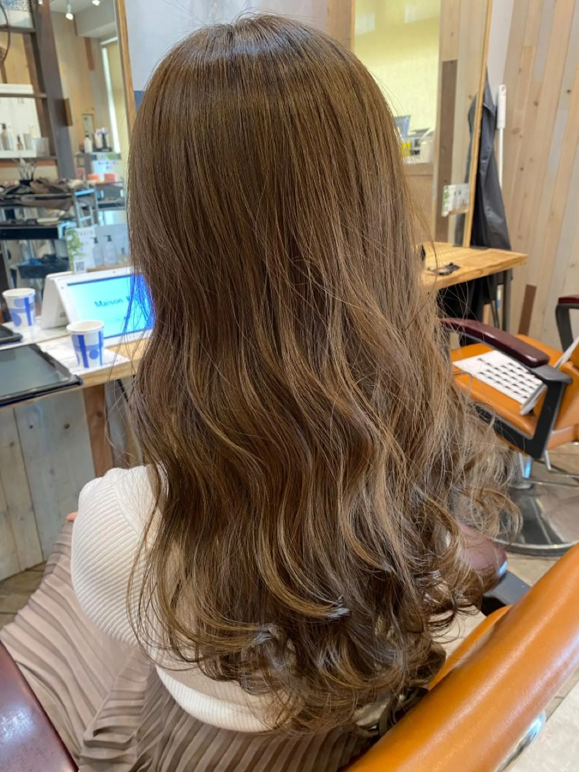 ロング カラー 菅 樹希弥のヘアスタイル
