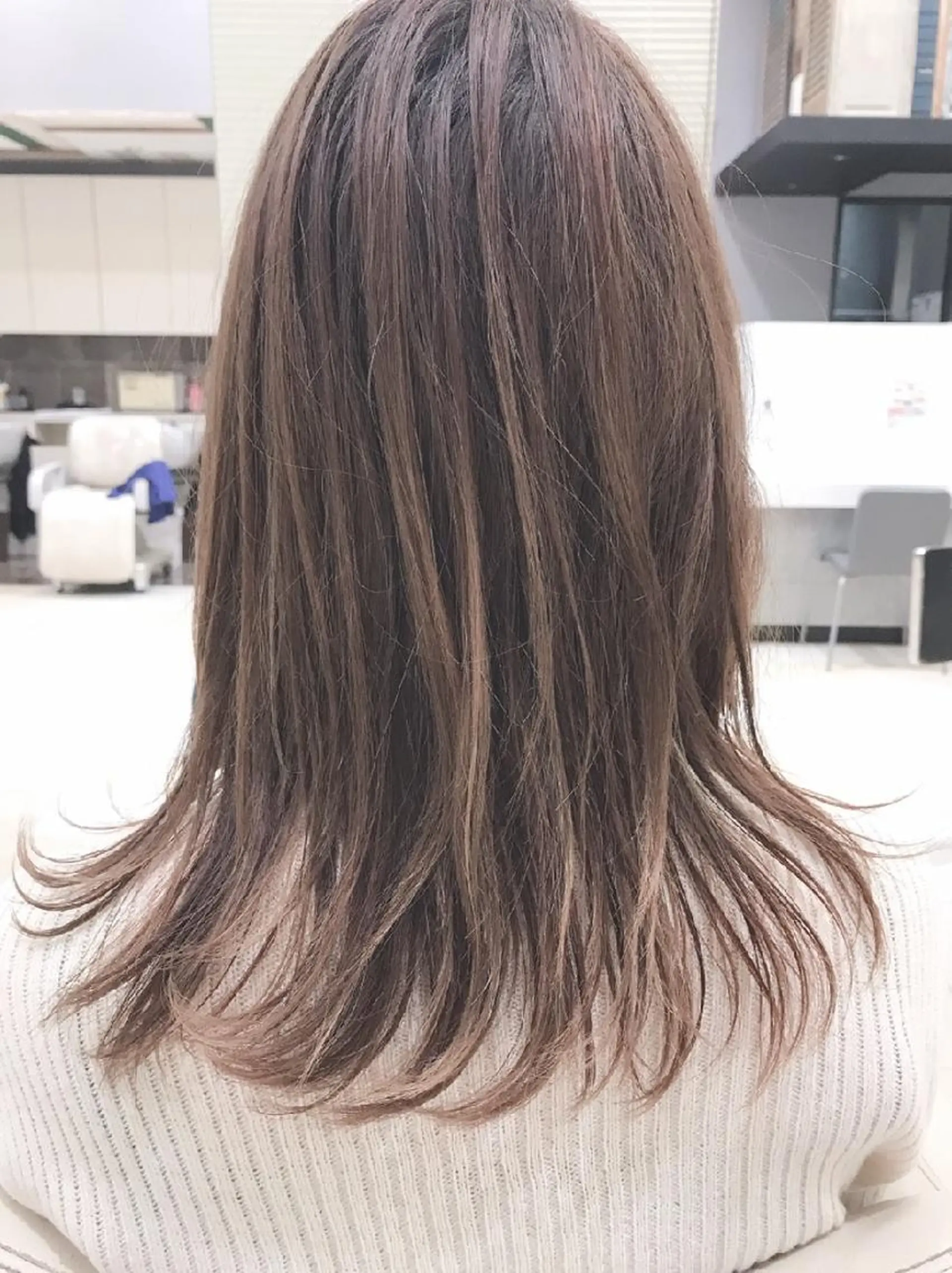 カラー セミロング ハイライトカラー ハイライト ヘアカラー トリートメント 増田 龍太のヘアスタイル