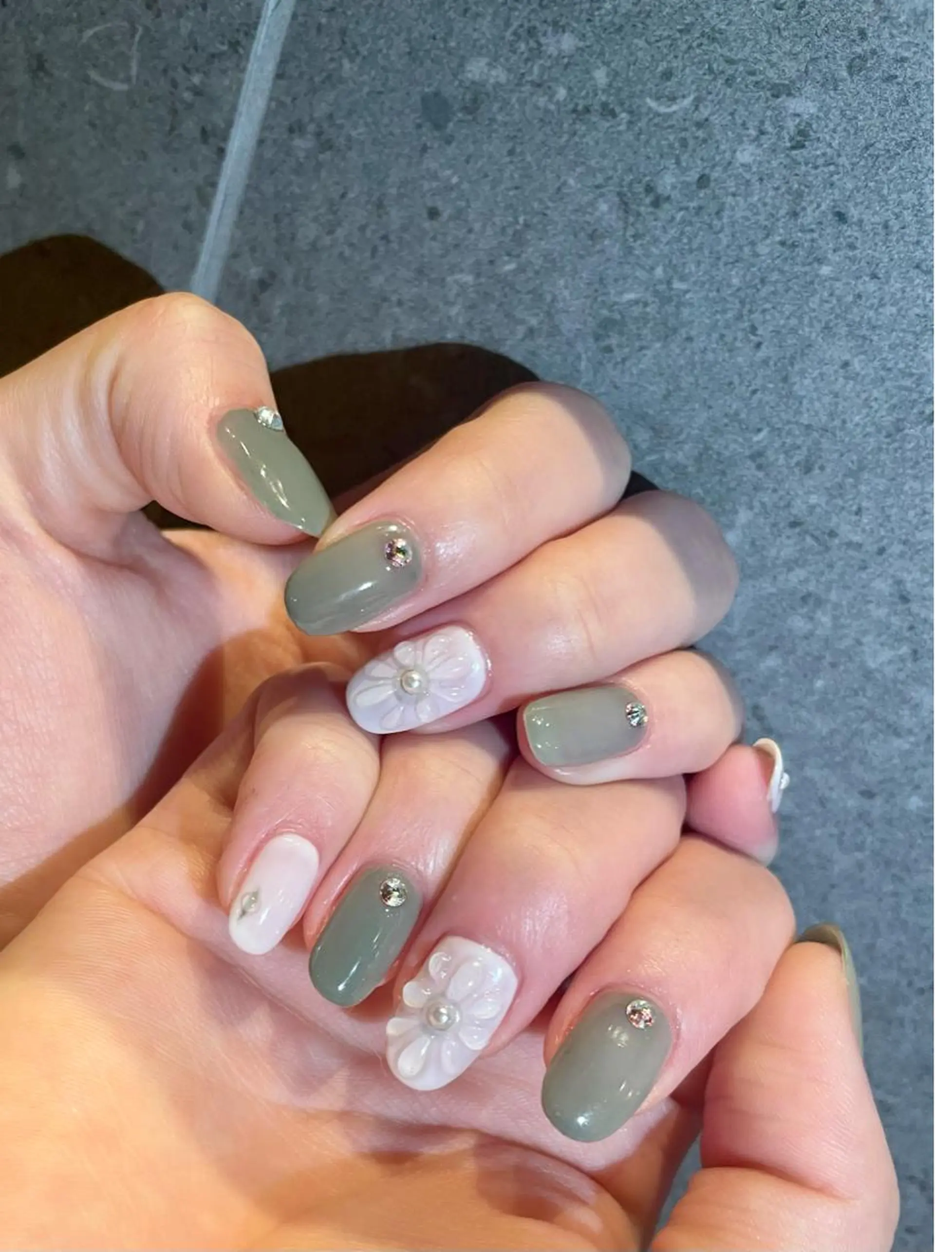 ネイル ジェルネイル 🫧Sunrich lu🤍のネイルデザイン