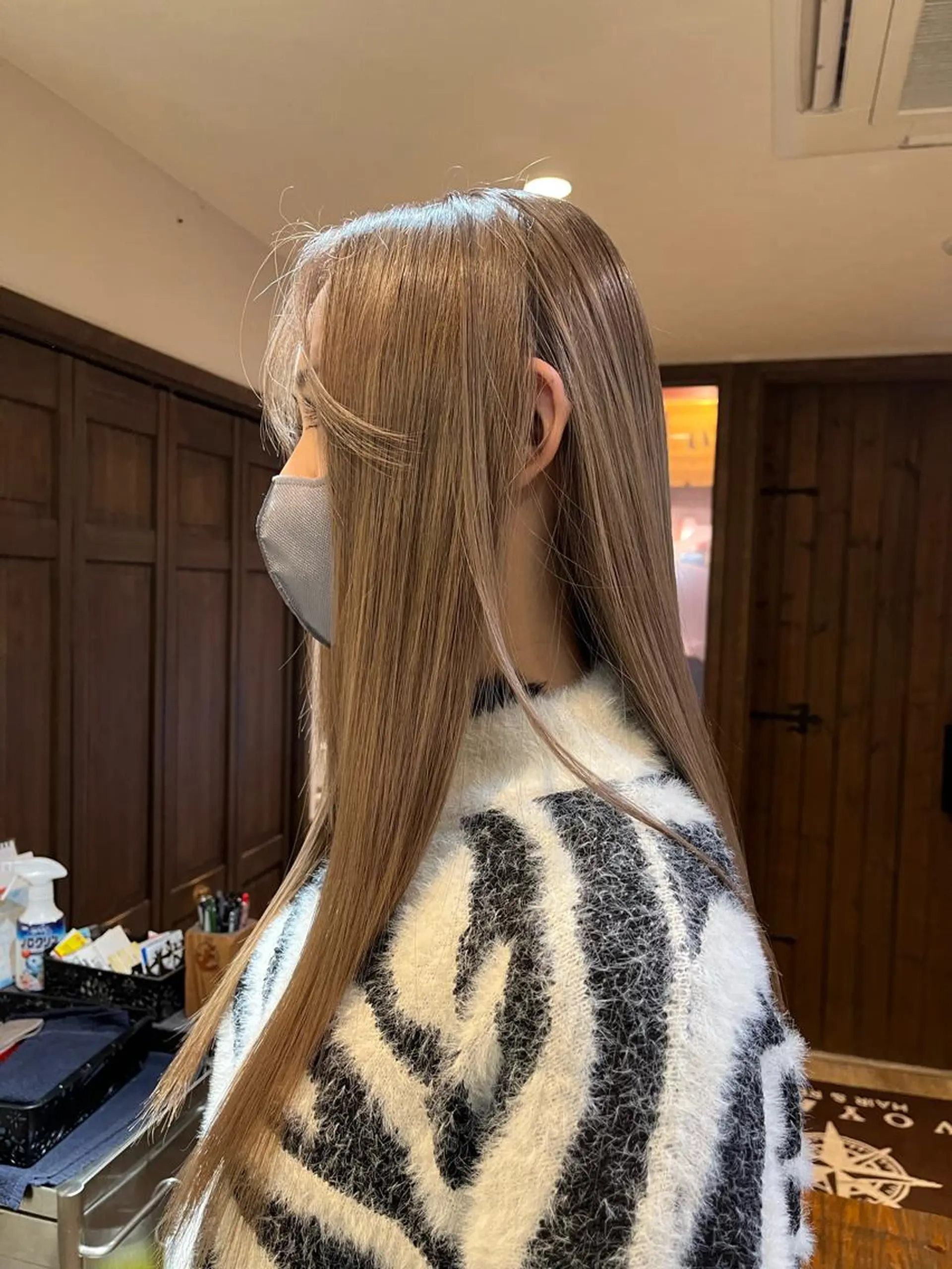 ロング カラー ベージュカラー ブリーチ ブリーチなしカラー 縮毛矯正 ヘアカラー VOYAGE所属・中園 康のヘアスタイル