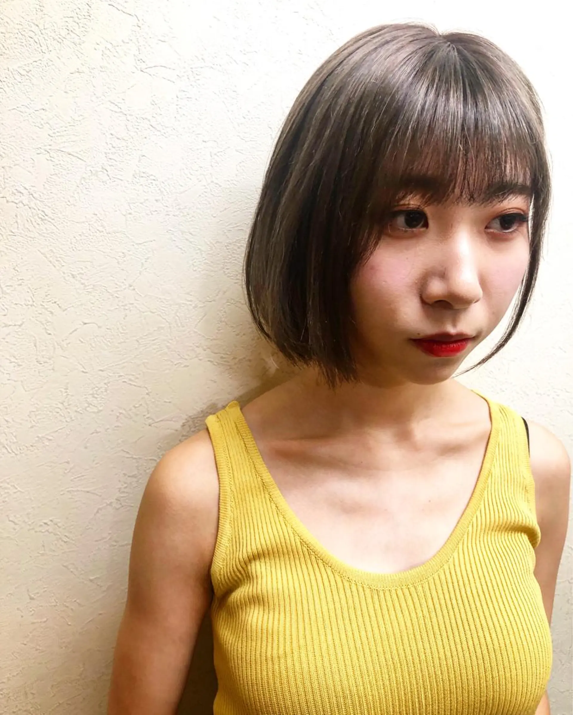 ショート カラー グレージュ ボブ カット 山崎 雄太のヘアスタイル