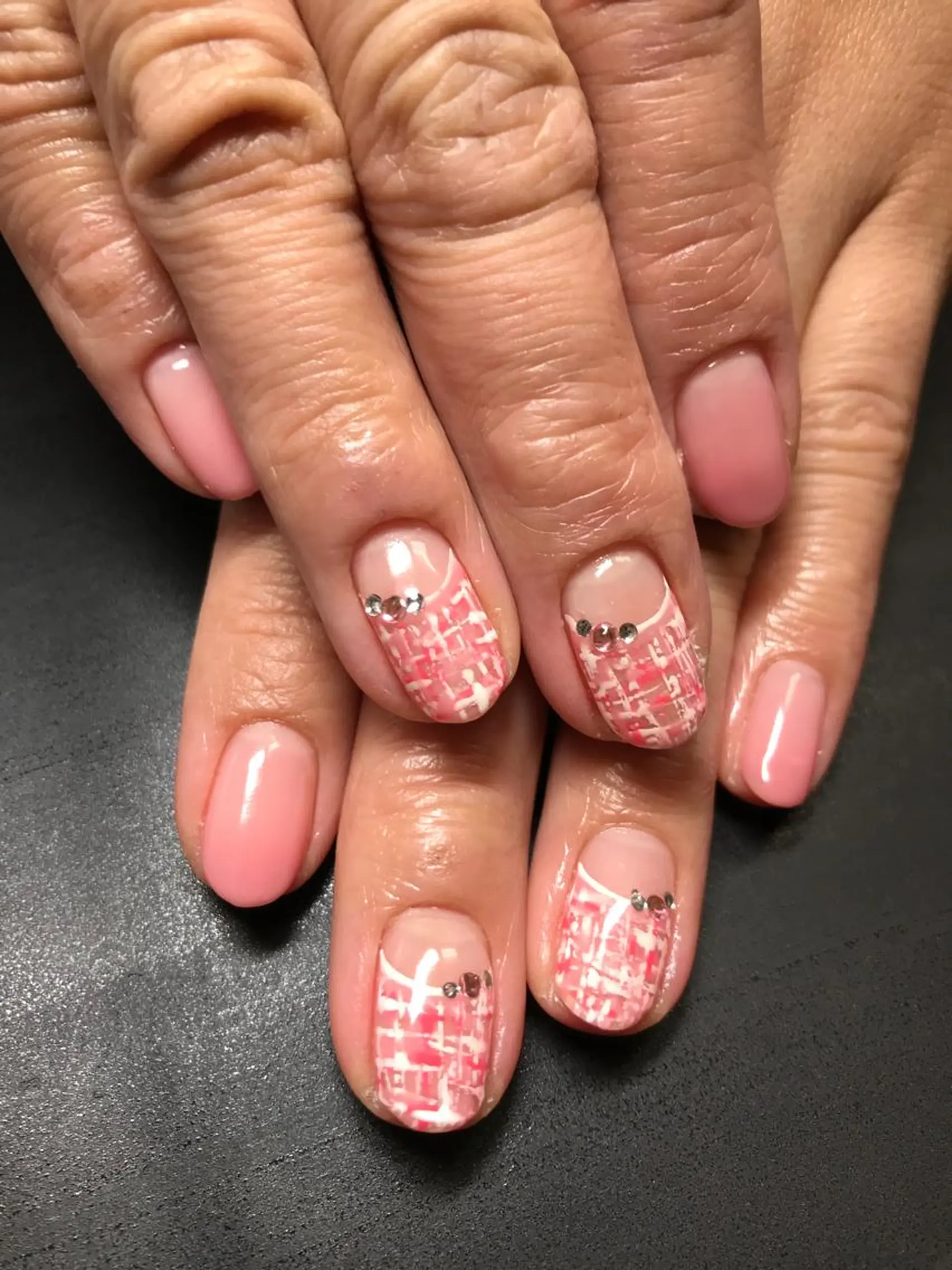 ネイル ハンドネイル みんなの店所属・仲谷 つかさのエステ・リラクイメージ