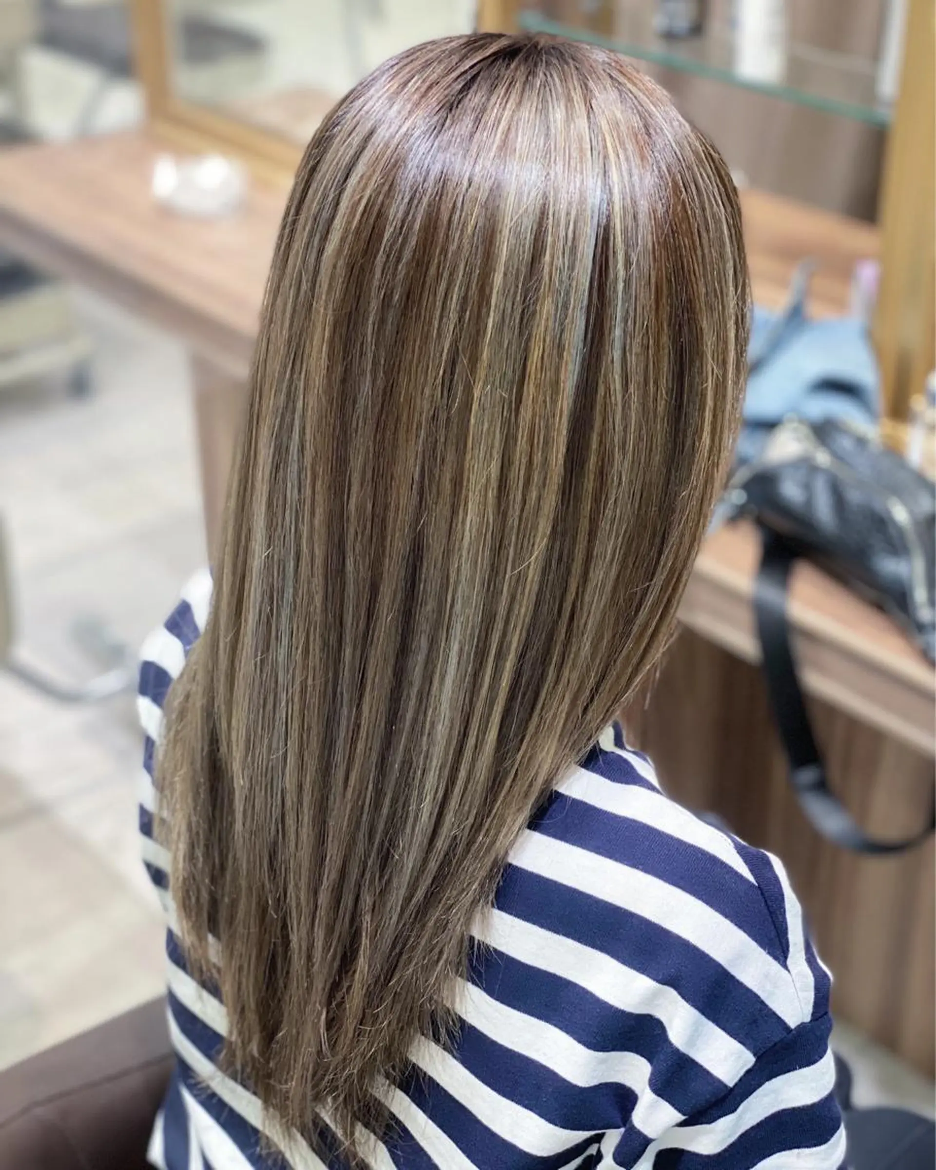 ロング ハイライト ヘアカラー トリートメント 💎大人ハイライト 💎上杉一也💎のヘアスタイル