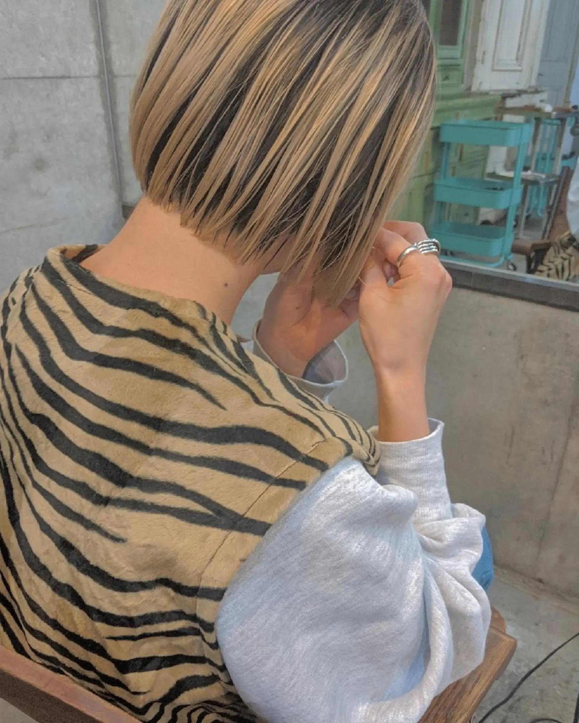 ショート カラー ヘアアレンジ 南堀江 möwen ( メーヴェ )所属・mowen RUIのヘアスタイル