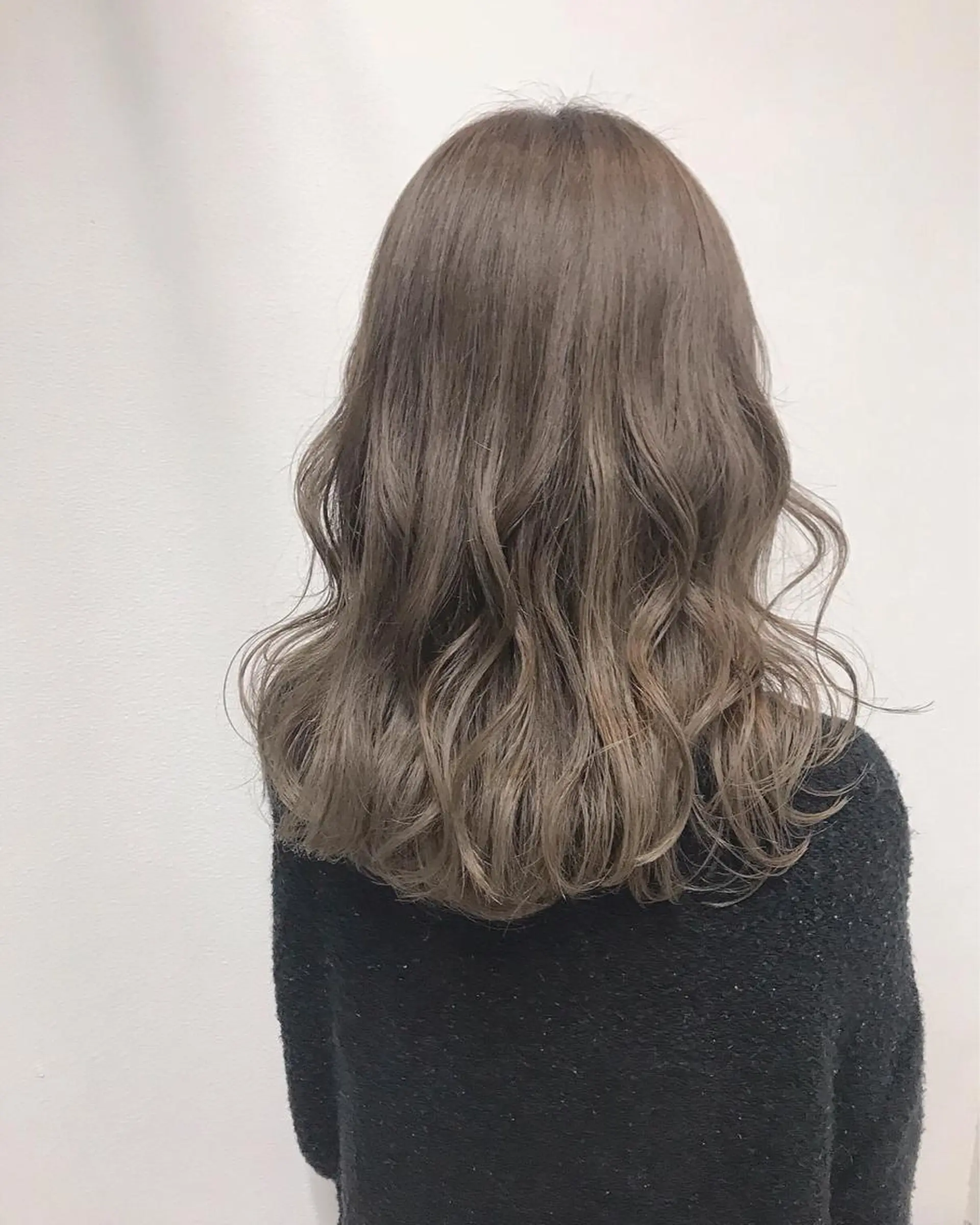 セミロング カラー ヘアアレンジ ベージュカラー ヘアカラー トリートメント GiseL天神カラー 髪質改善/ブリーチのヘアスタイル