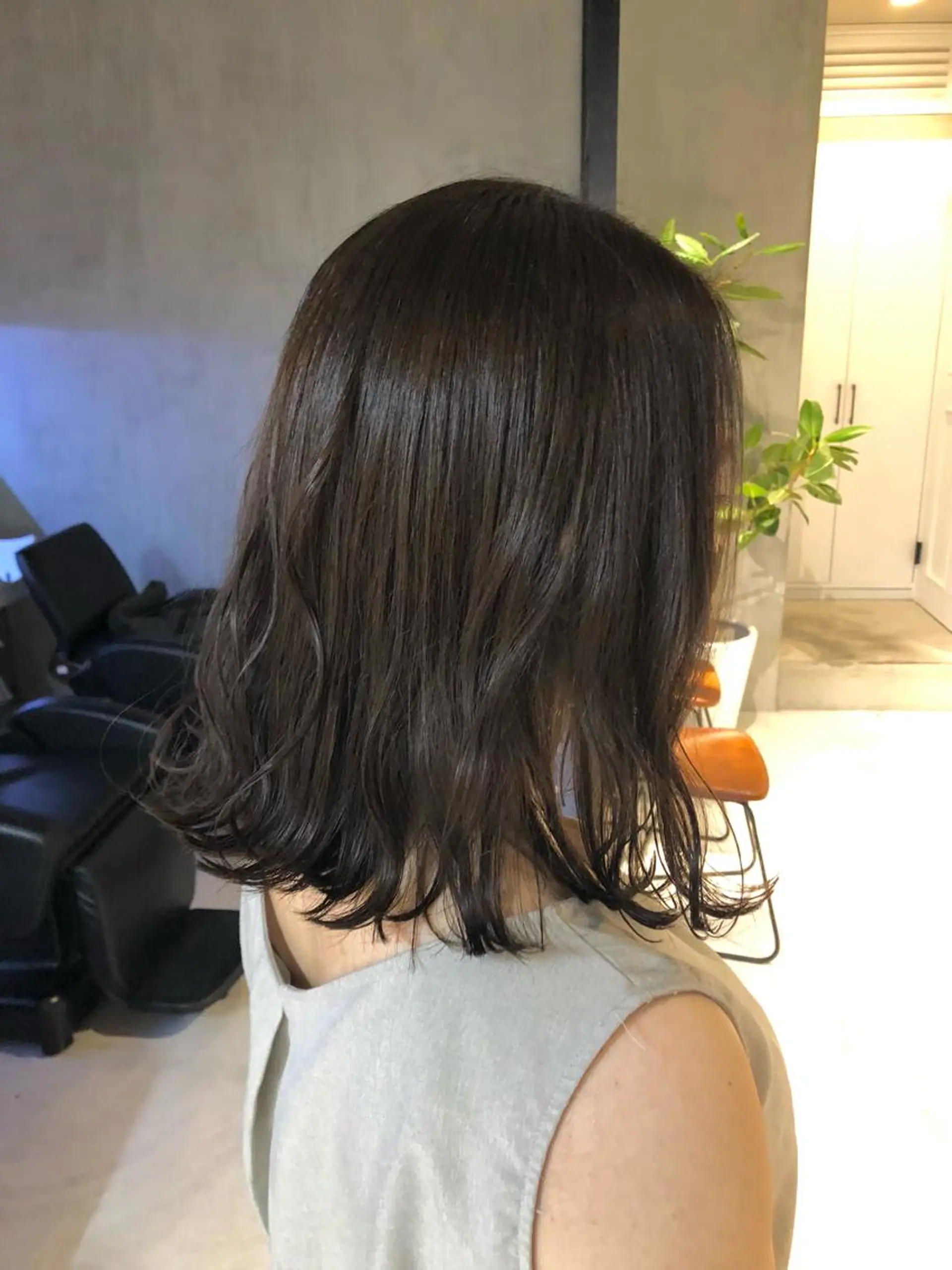 ミディアム カラー ヘアアレンジ ブリーチ 透明感カラー イルミナカラー ブリーチなしカラー オリーブカラー ショートヘア原宿 fifth コシのヘアスタイル
