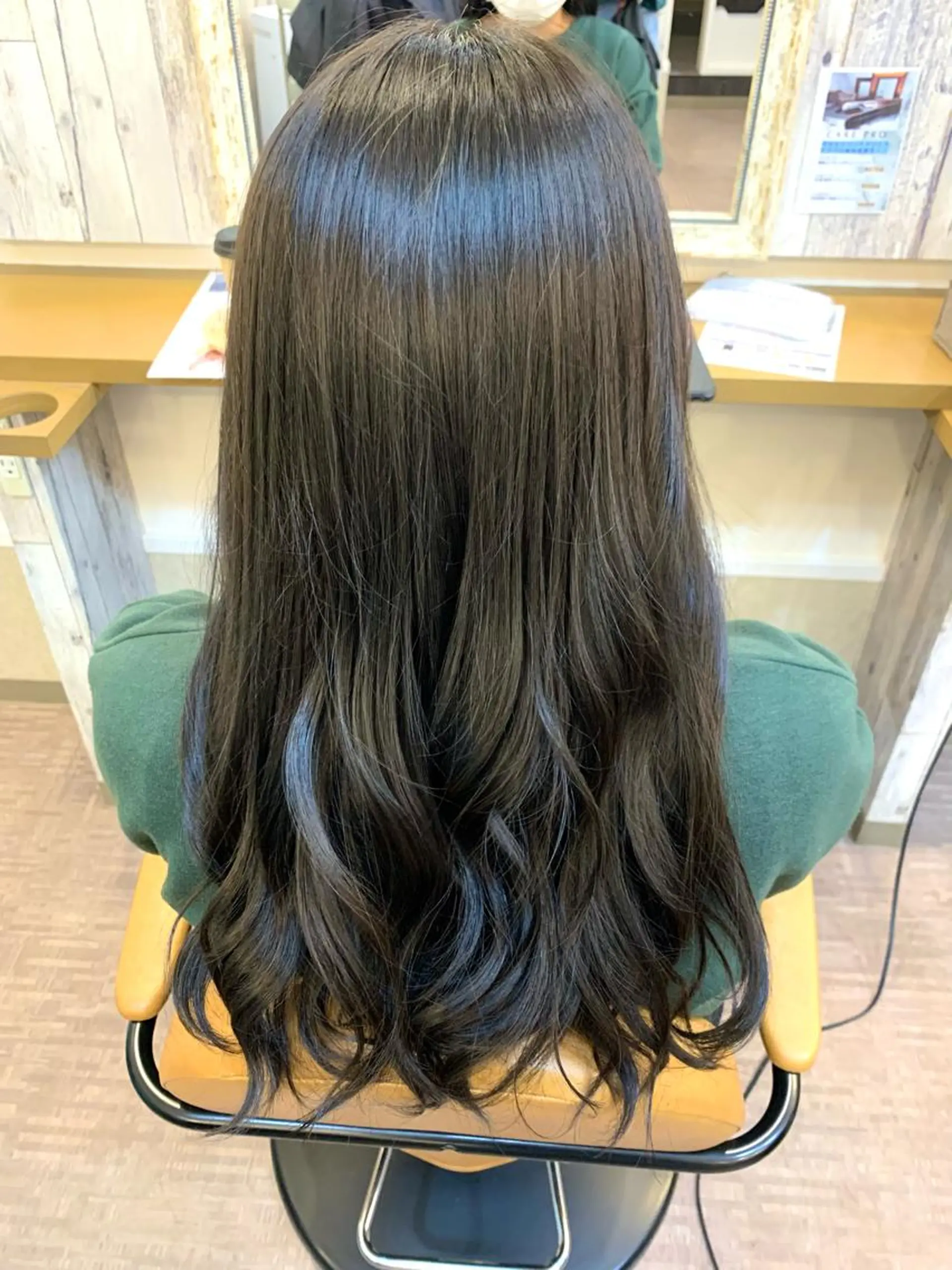 カラー ヘアカラー 伊藤 由妃乃のヘアスタイル