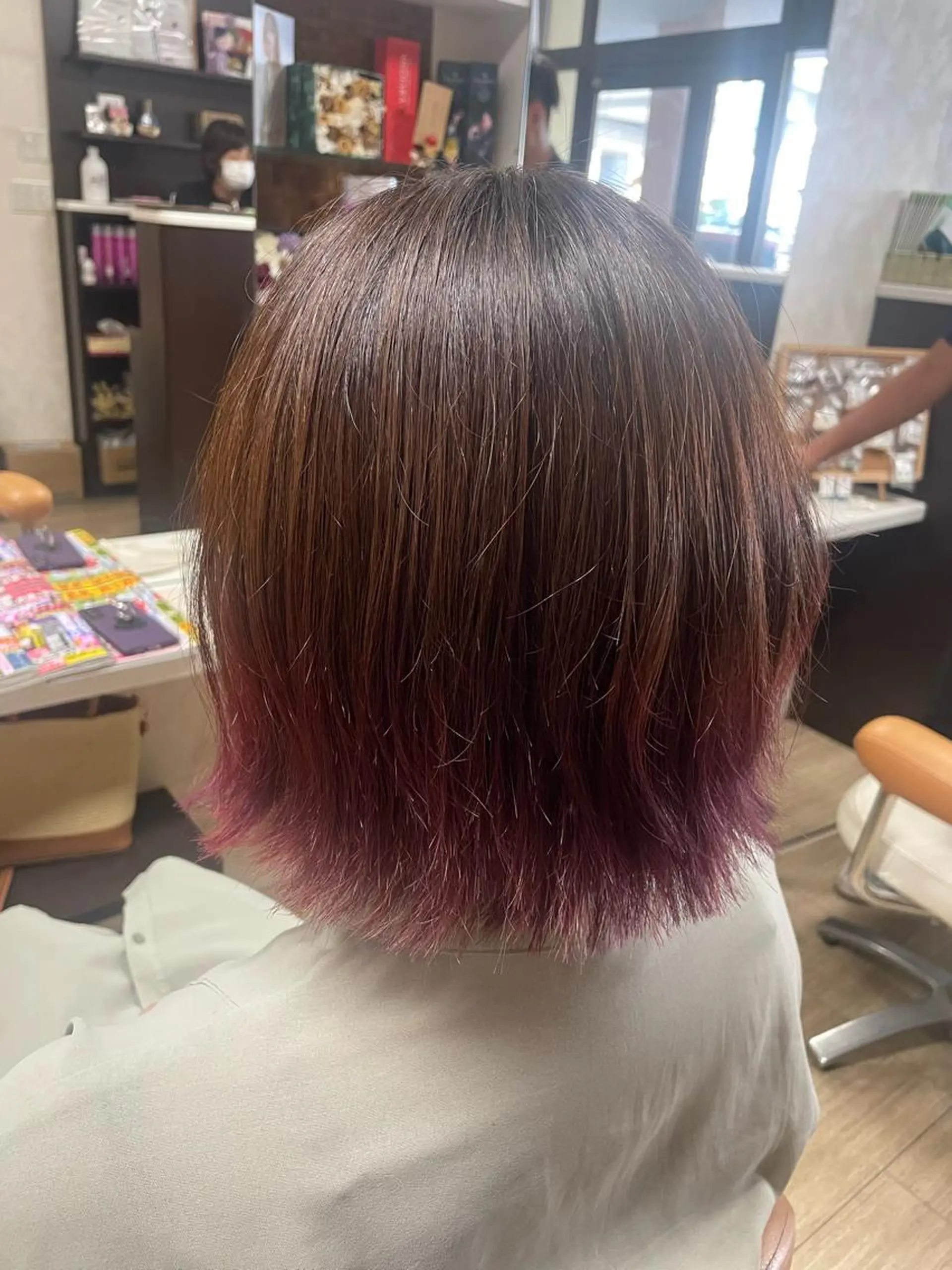 ショート カラー ピンクカラー バイオレットカラー ヘアカラー 徳留 もも花のヘアスタイル