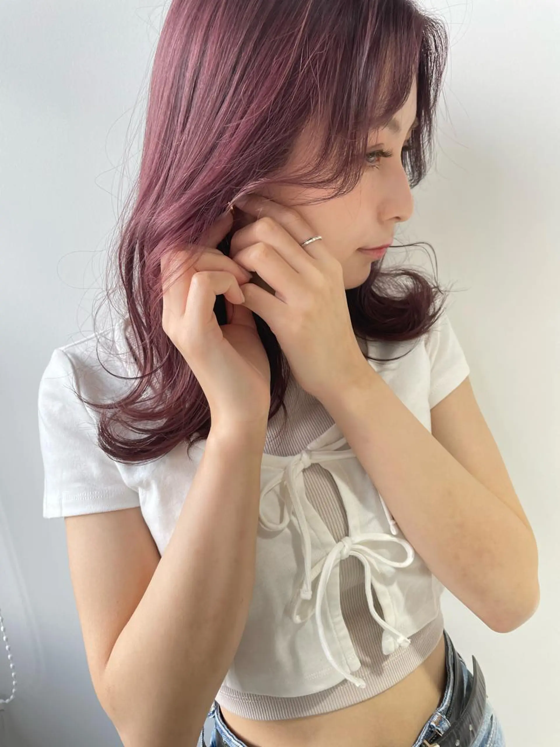 ミディアム カラー 内田 衣海のヘアスタイル