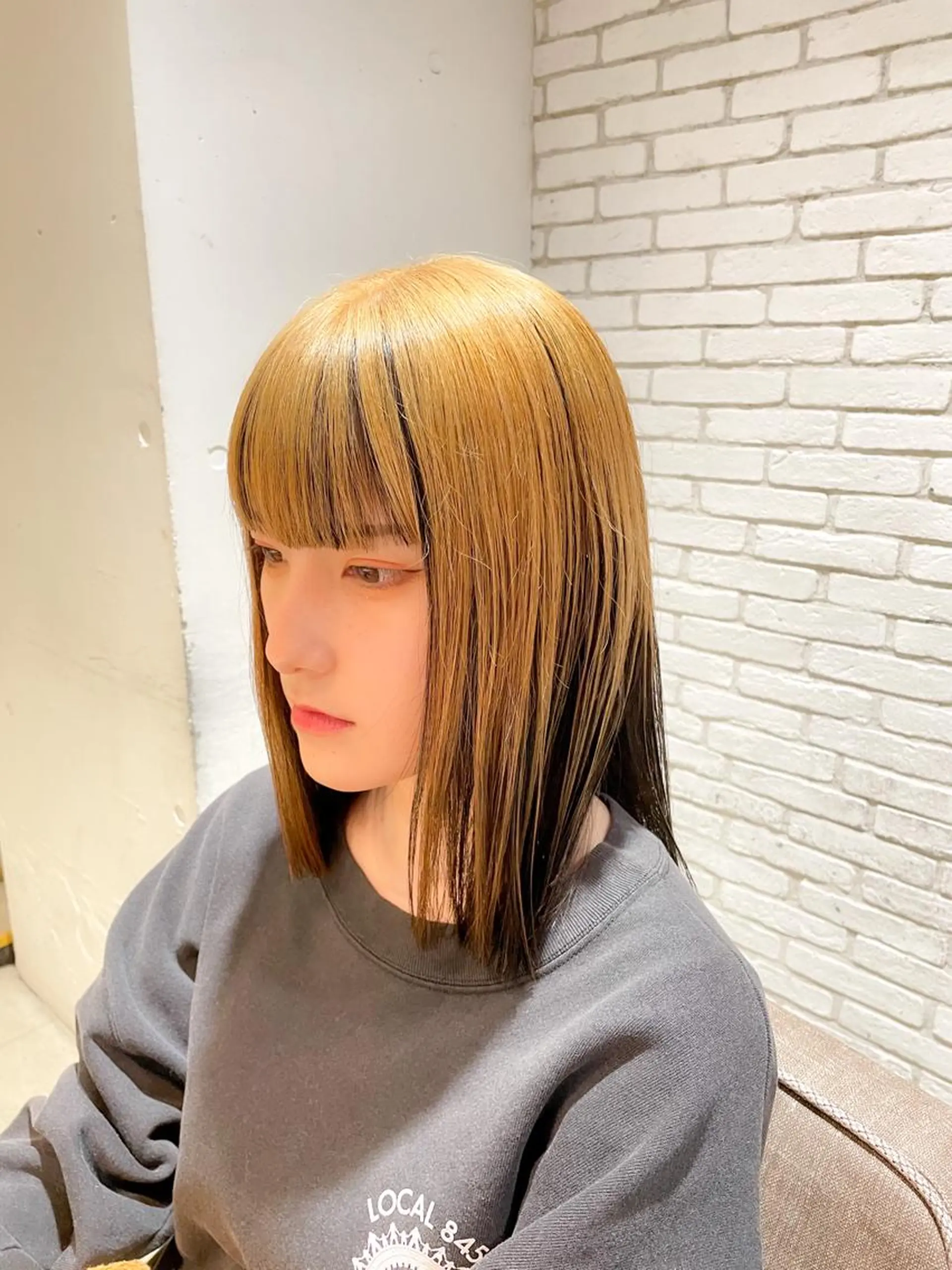 ミディアム カット ヘアカラー 新宿韓国風レイヤー カット内田智大のヘアスタイル