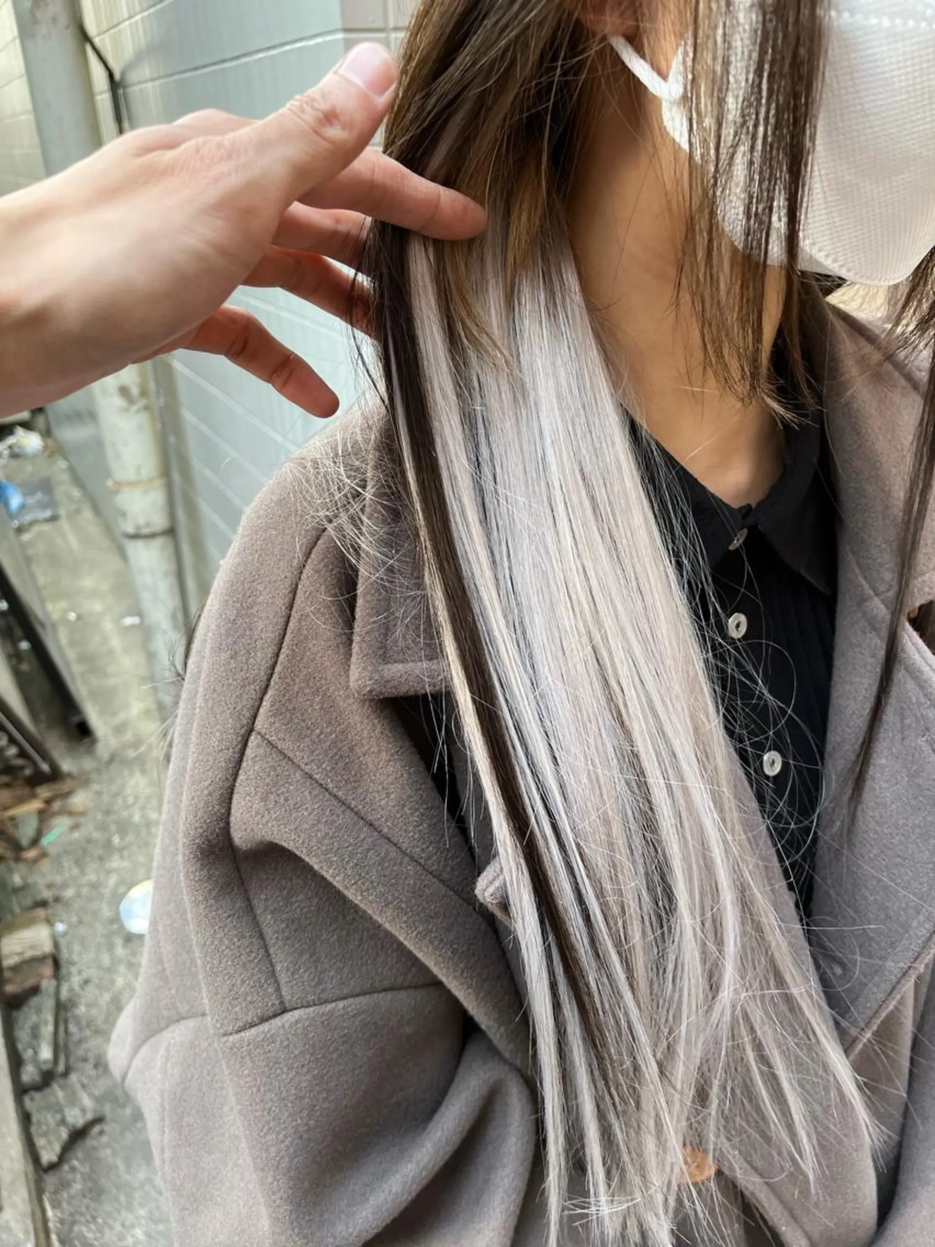 ロング カラー ショートボブ アッシュ バレイヤージュ ミストバング ベージュカラー カット ヘアカラー トリートメント 原宿サロン代表 デザインカラー伊藤卓のヘアスタイル