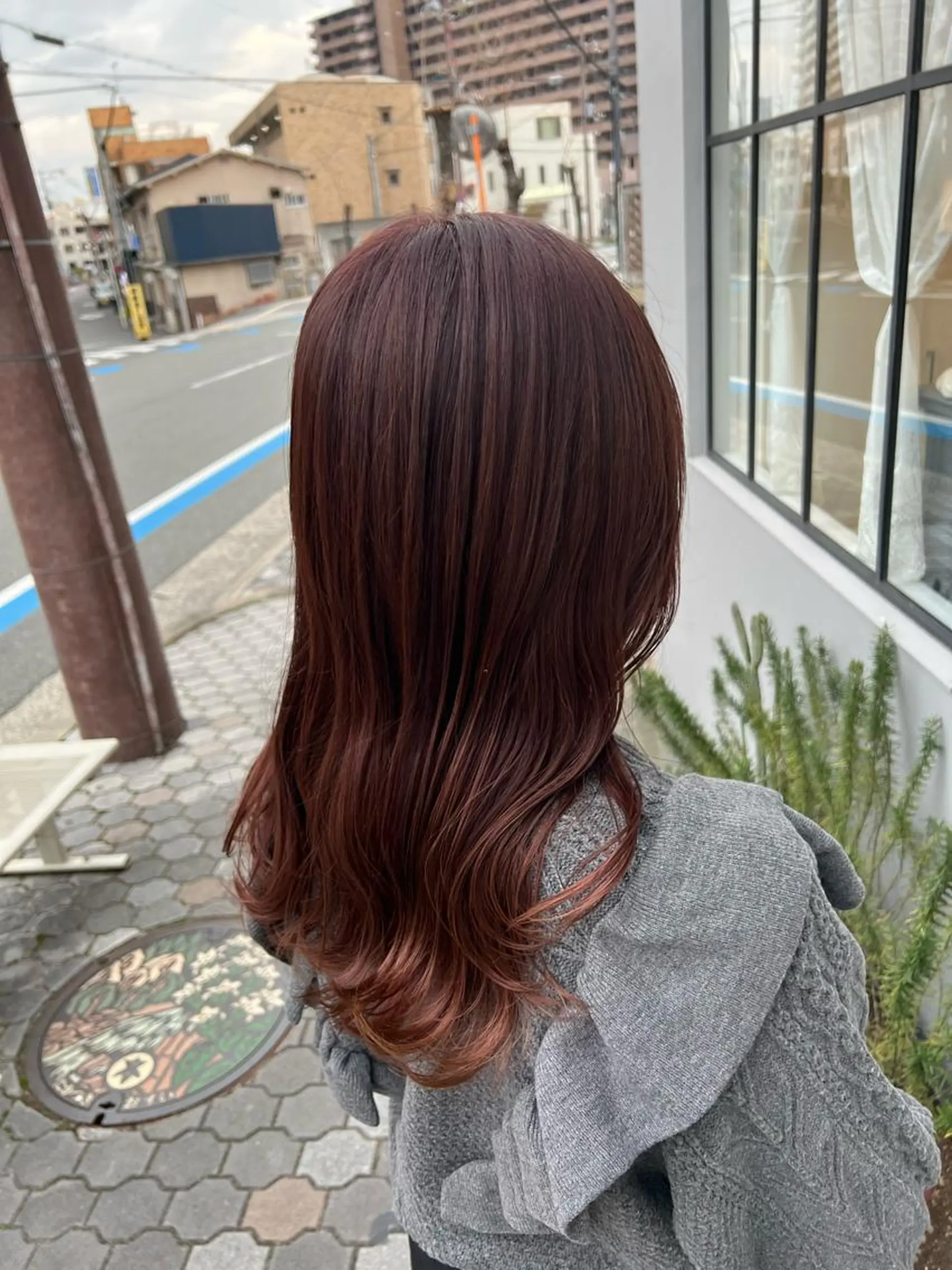 ロング カラー ブリーチ ブラウンカラー ブリーチなしカラー ピンクカラー ピンクブラウン カット ヘアカラー トリートメント 西村 美羽のヘアスタイル