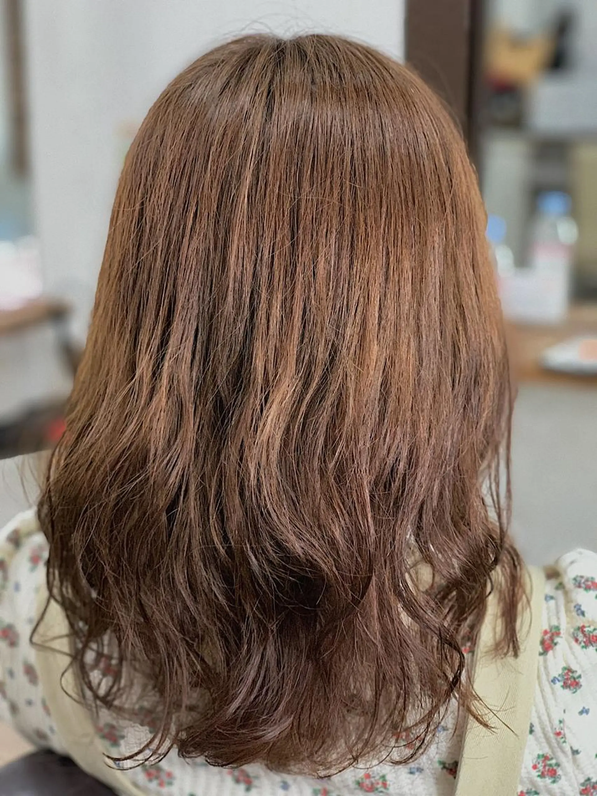 セミロング カラー セミロングパーマ ベージュカラー ブリーチ ケアブリーチ デザインカラー ヘアカラー 髪質改善shoma mikiのヘアスタイル