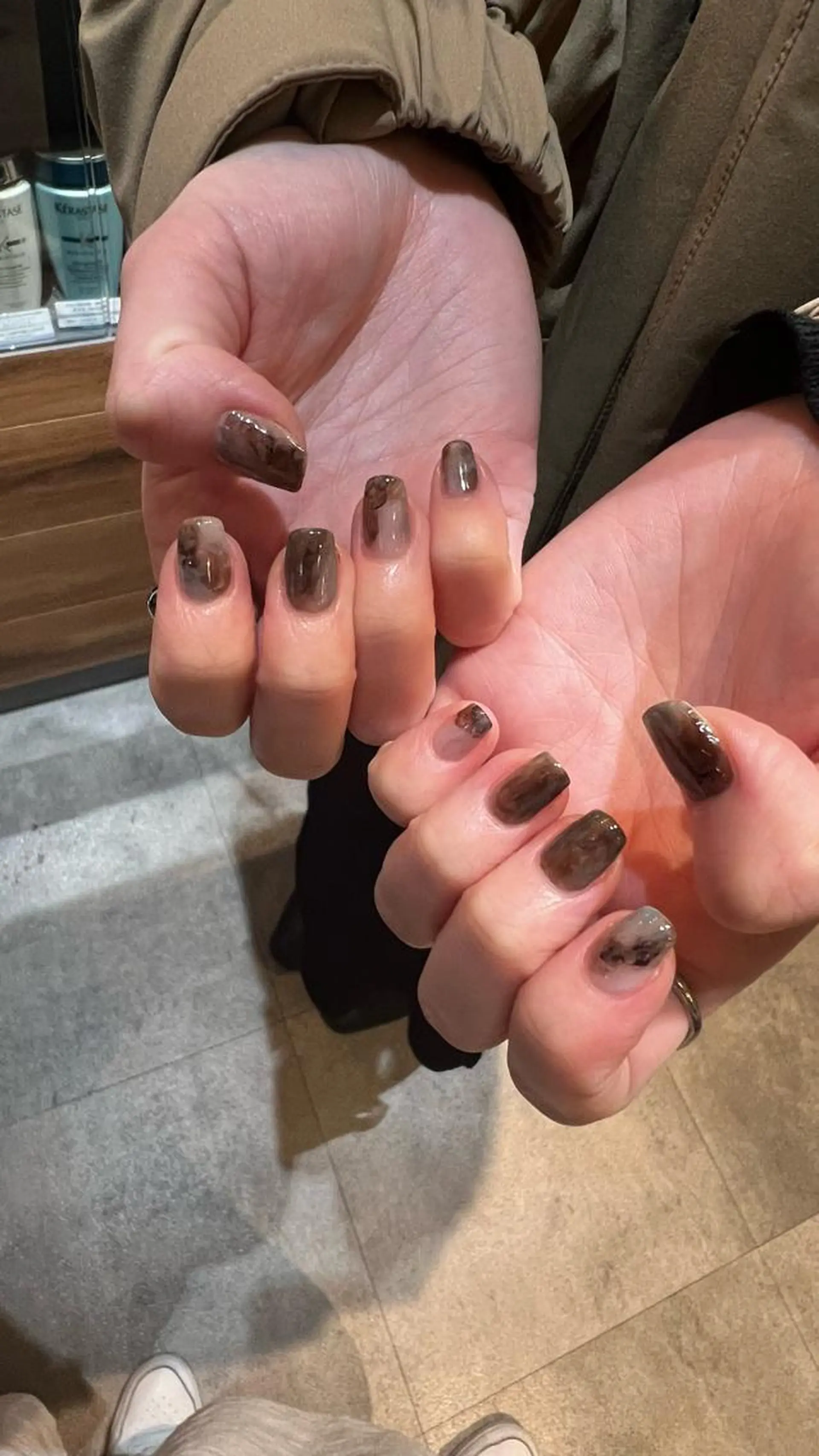 ネイル ブラウン ハンドネイル sode shioriのネイルデザイン