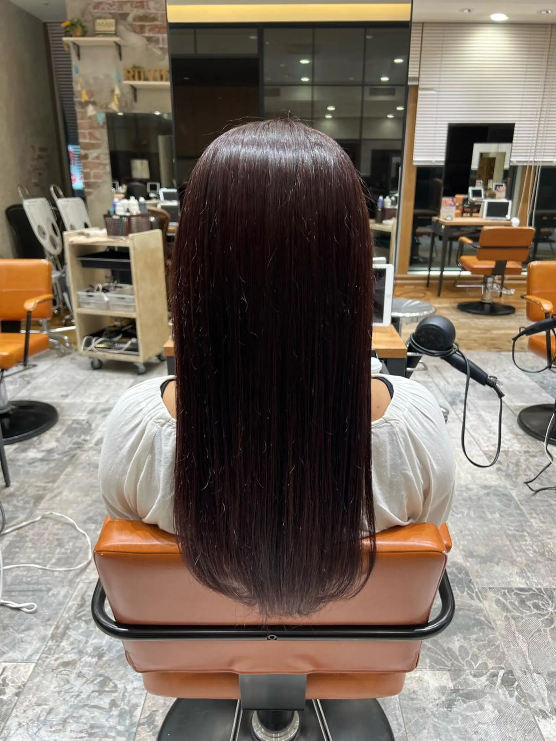 ロング カラー ヘアカラー トリートメント 透明感🫧 佐藤歩夢のヘアスタイル