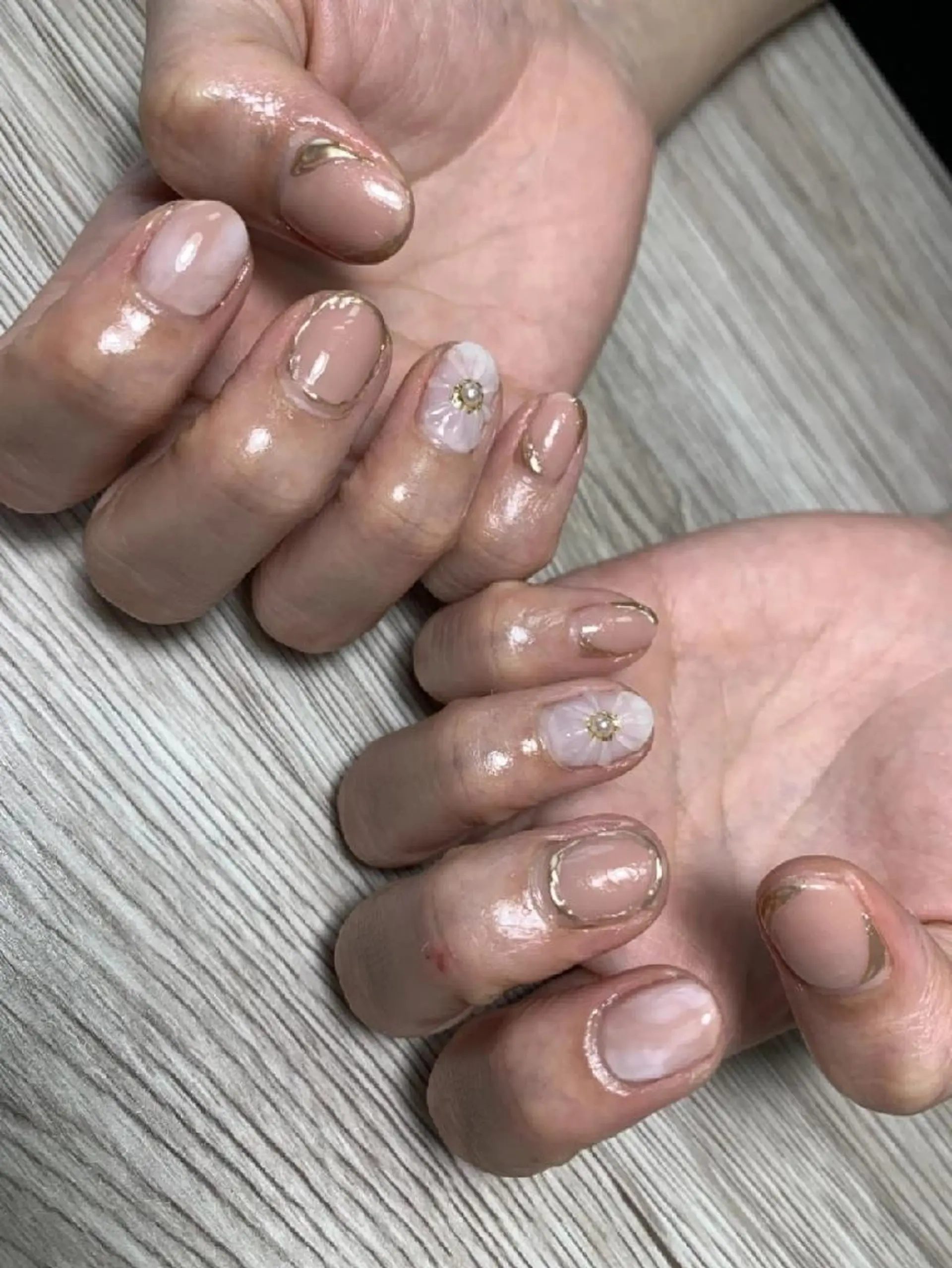ネイル ハンドネイル akanail .のネイルデザイン
