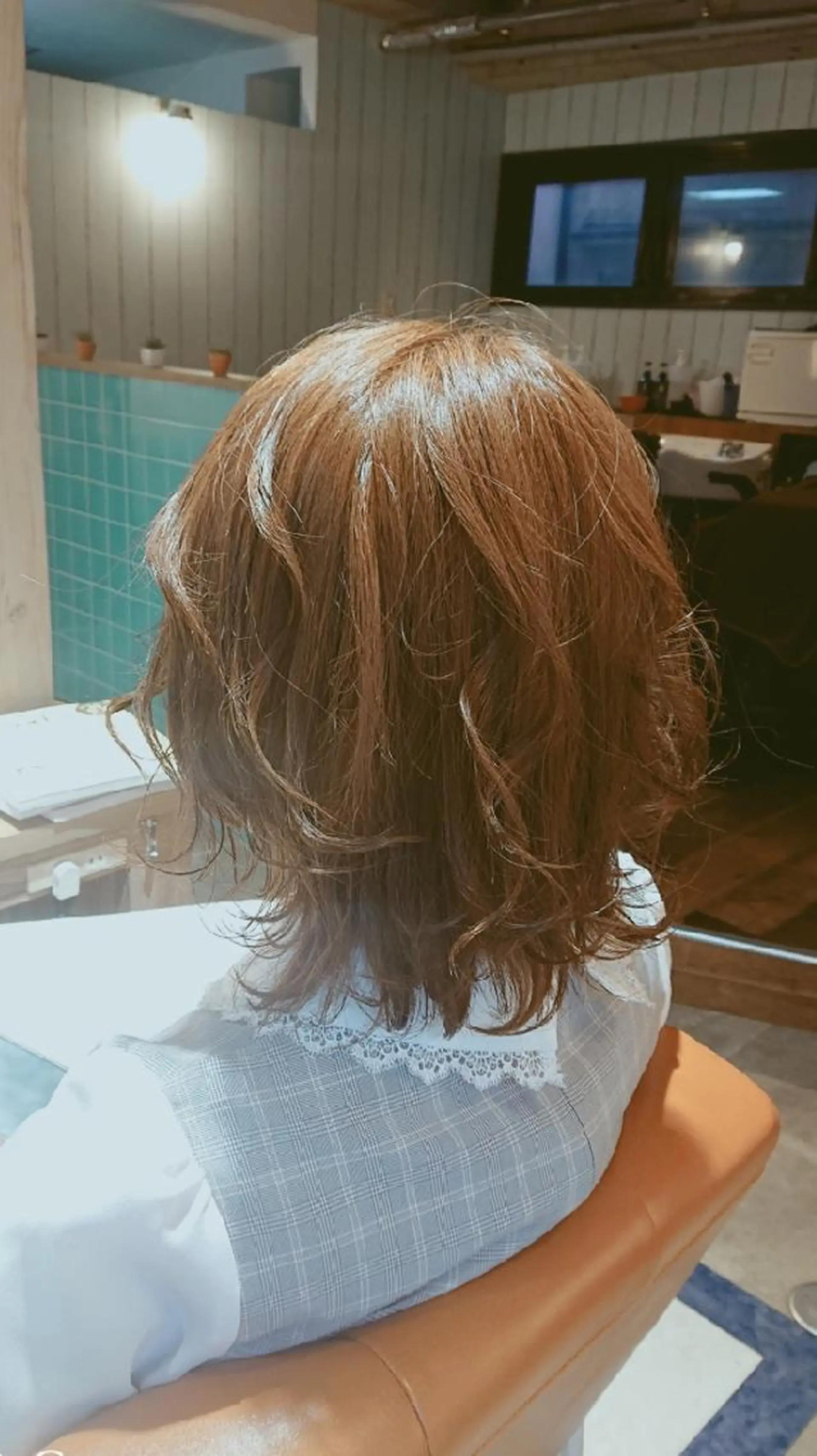 ミディアム alushe 岡 陽子のヘアスタイル