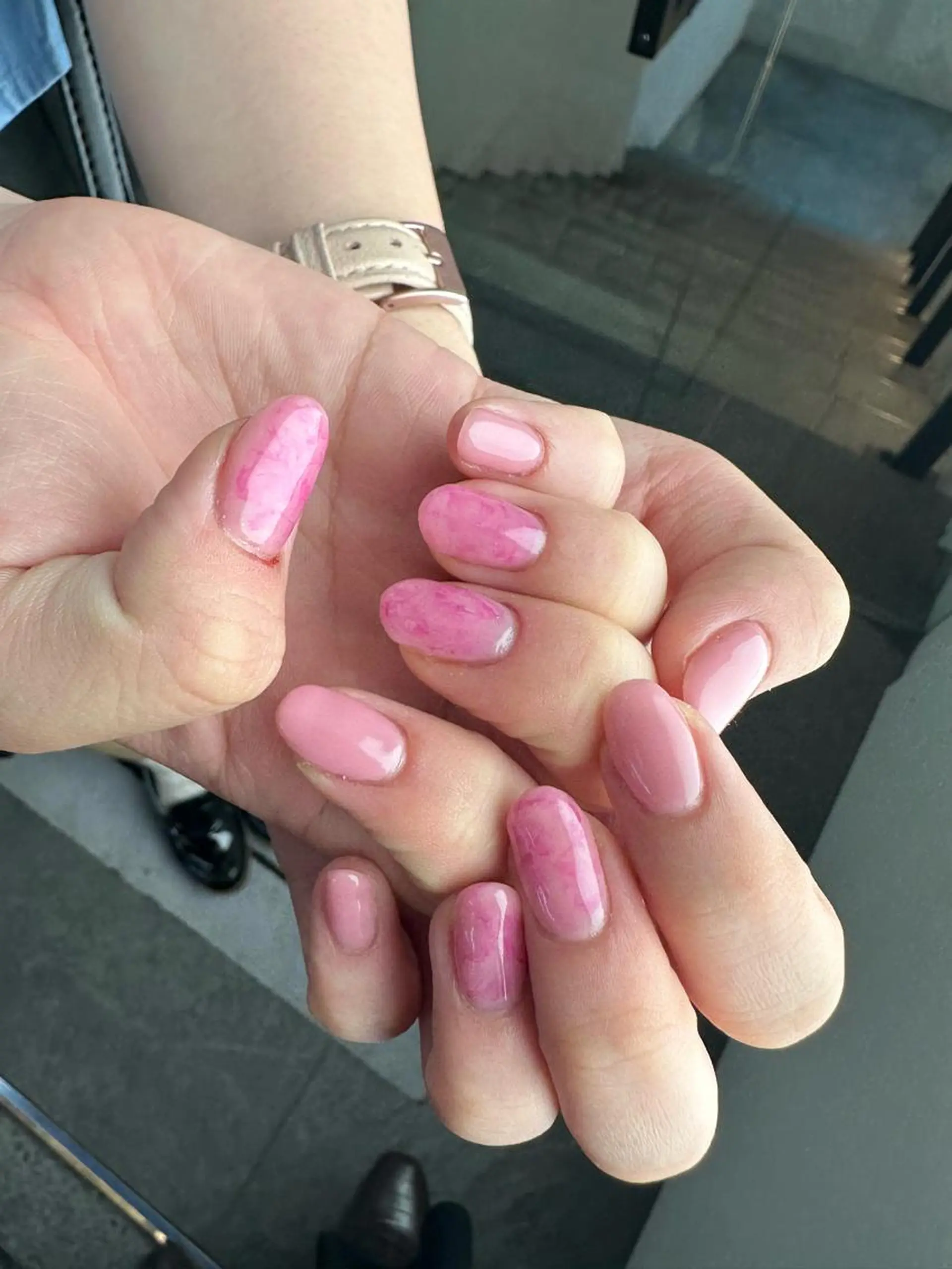 ネイル アートネイル 大理石ネイル(マーブル) 持ち込み ぷっくりネイル 🎀韓国レイヤー特化 🎀ベージュ/ミクのヘアスタイル