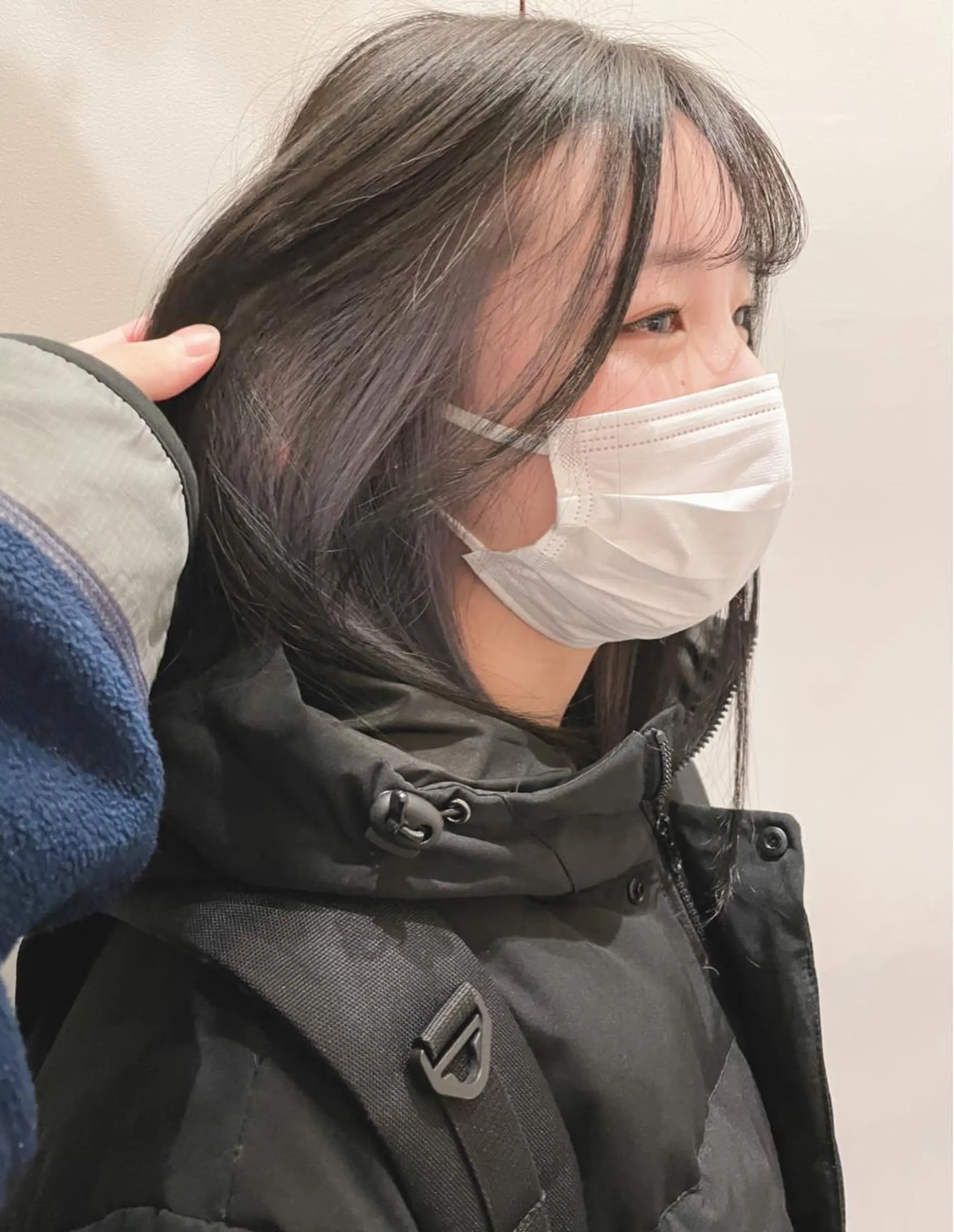 セミロング カラー 岩戸 新のヘアスタイル