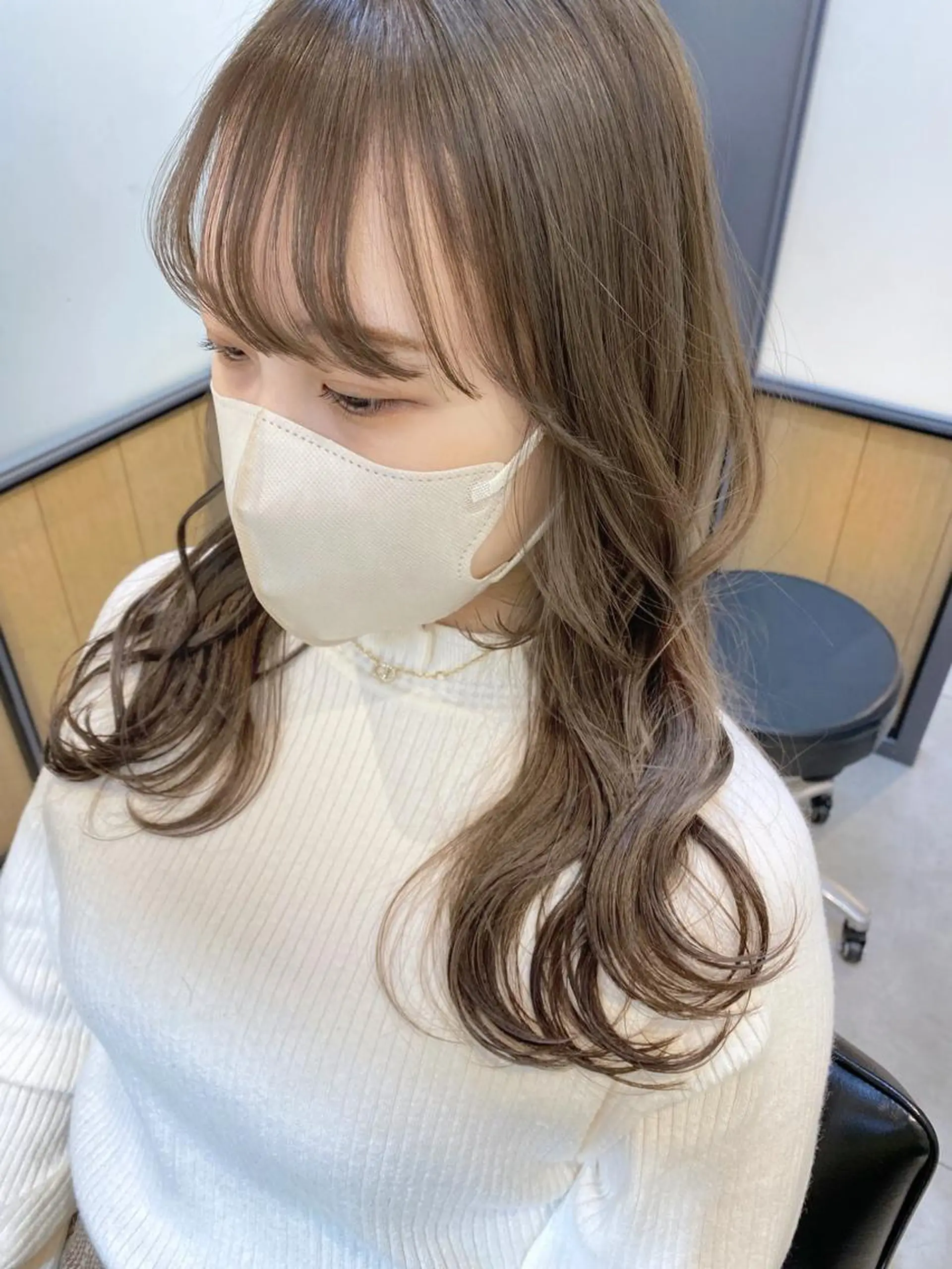 セミロング カラー ヘアカラー 畑中 愛梨のヘアスタイル