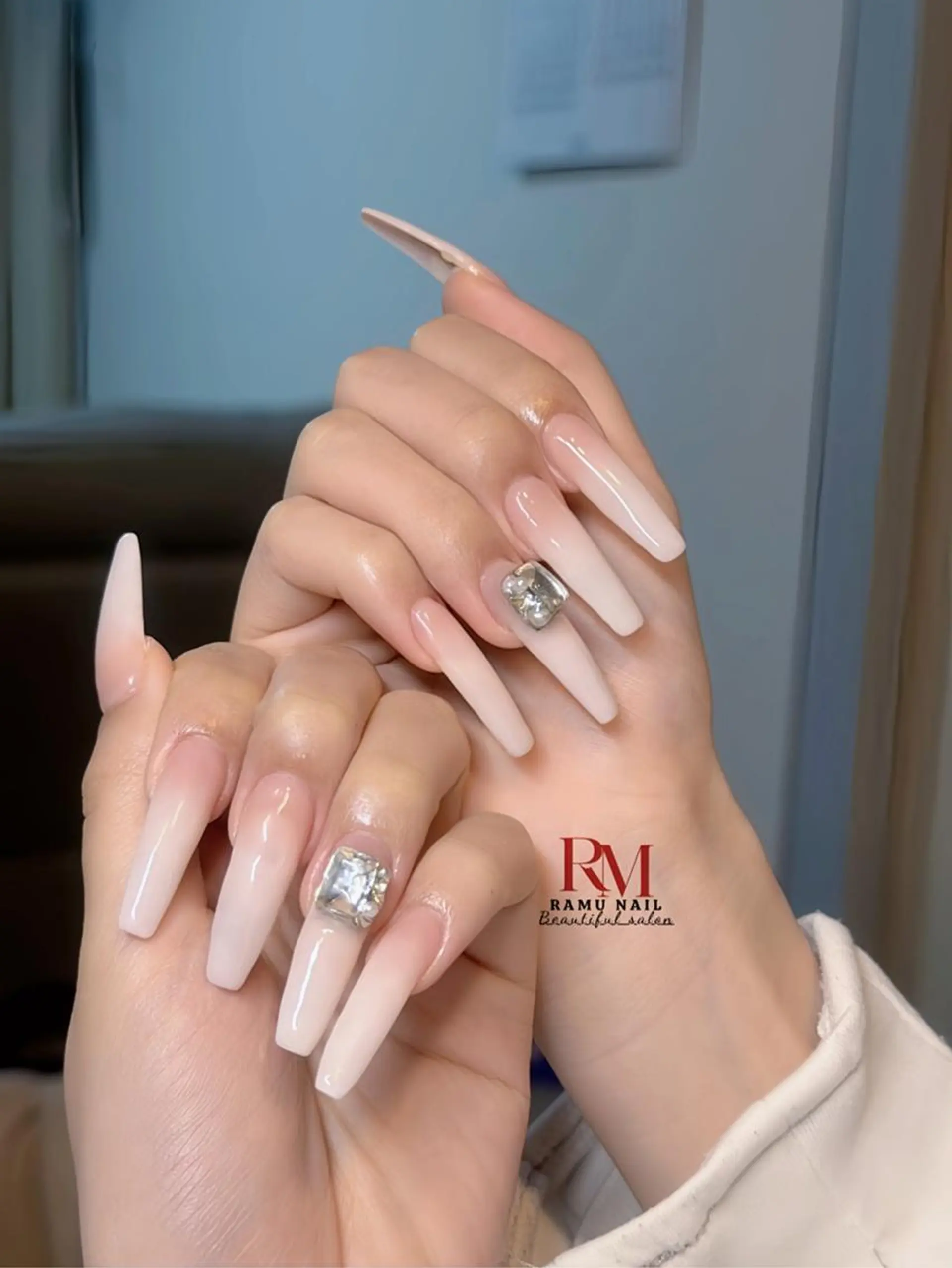 ネイル フレンチネイル 韓国ネイル シンプルネイル ネイルチップ ワンホンネイル ハンドネイル RAMU_Nail 池袋店のネイルデザイン