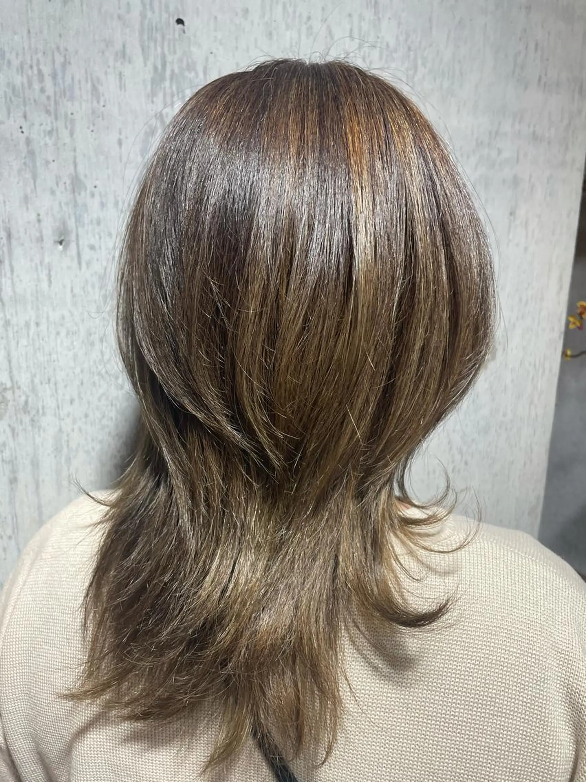 セミロング カット ヘアカラー 吉川 舞雪のマツエク・マツパデザイン