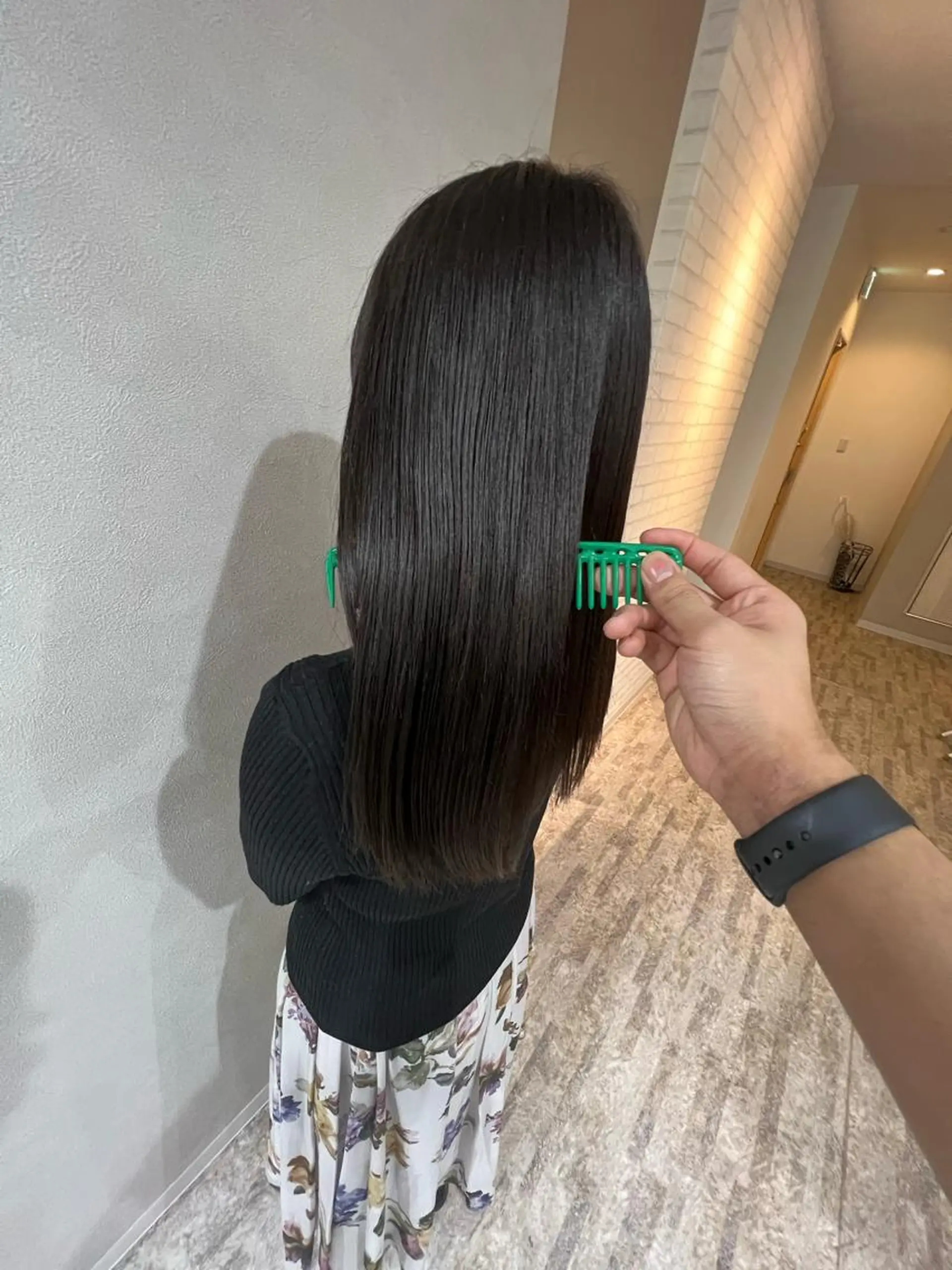 ロング 髪質改善 貸切サロンのヘアスタイル