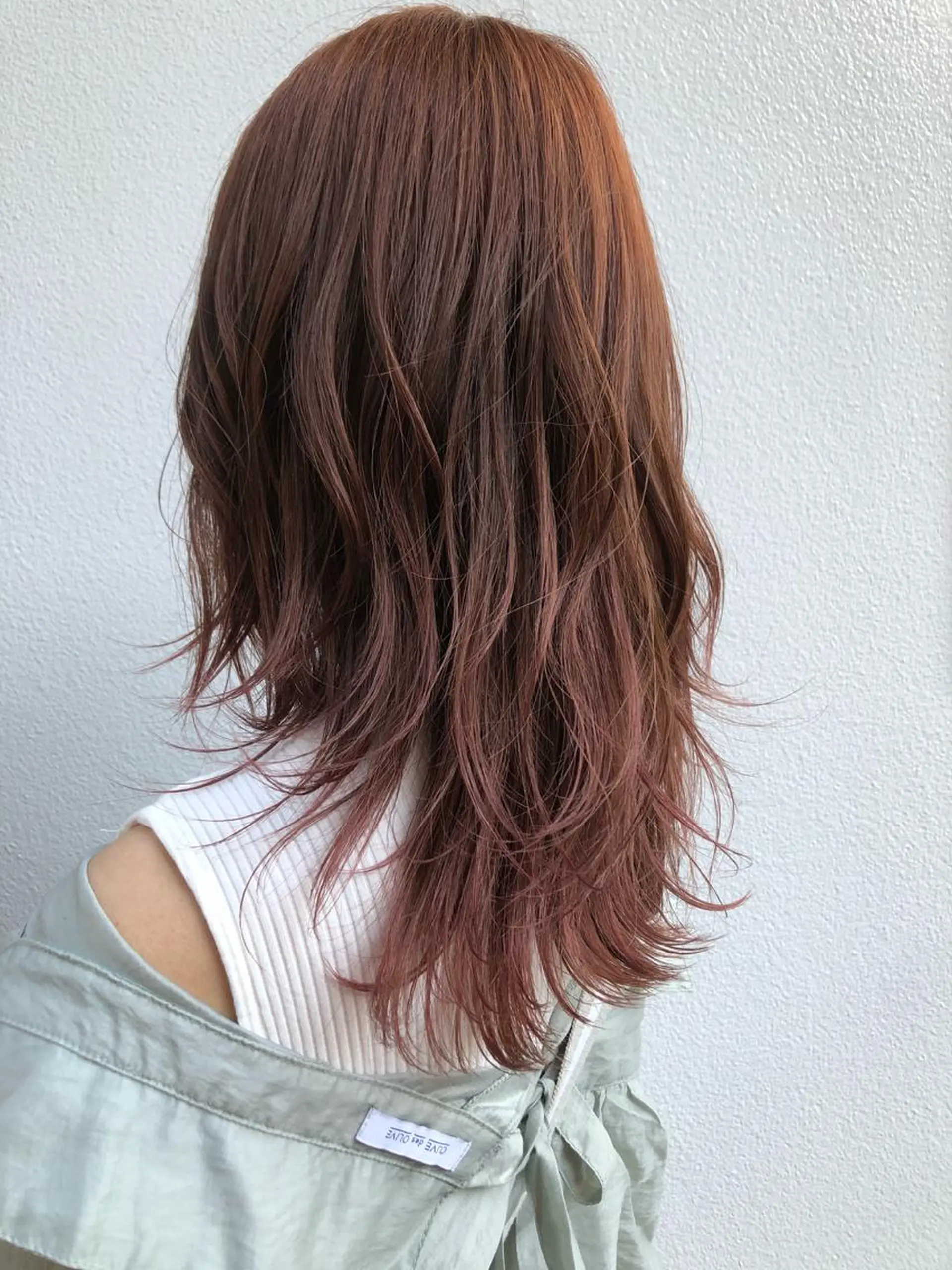 セミロング カラー ヘアアレンジ 🩰オリーブ/ ベージュ松本咲花🩰のヘアスタイル