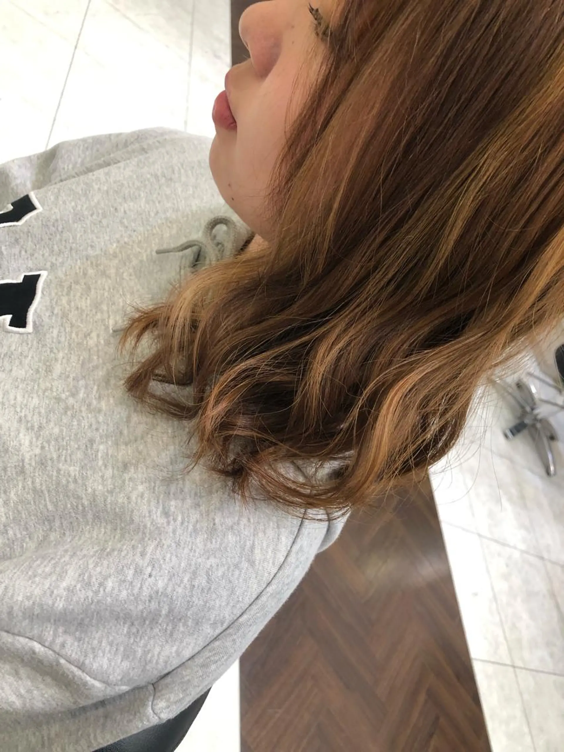 セミロング カット ヘアカラー トリートメント 岸 保奈美のヘアスタイル